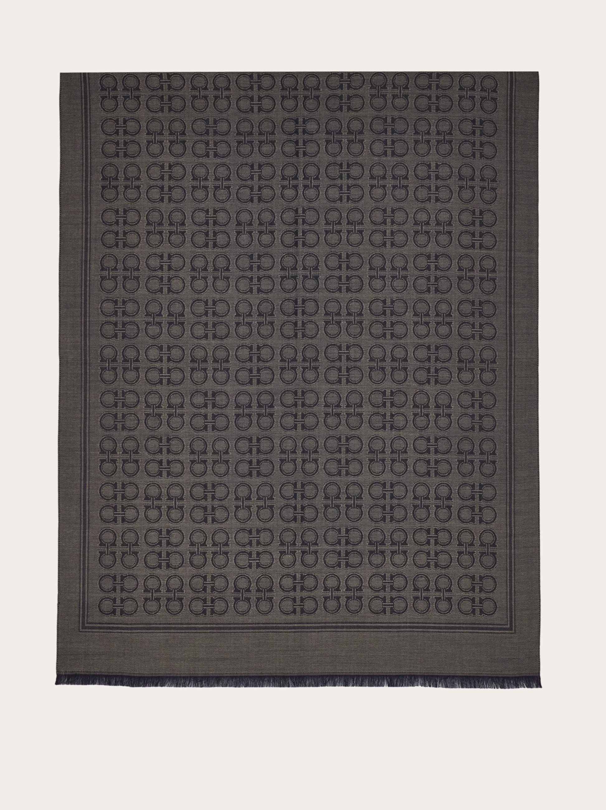 Gancini square stole - 4