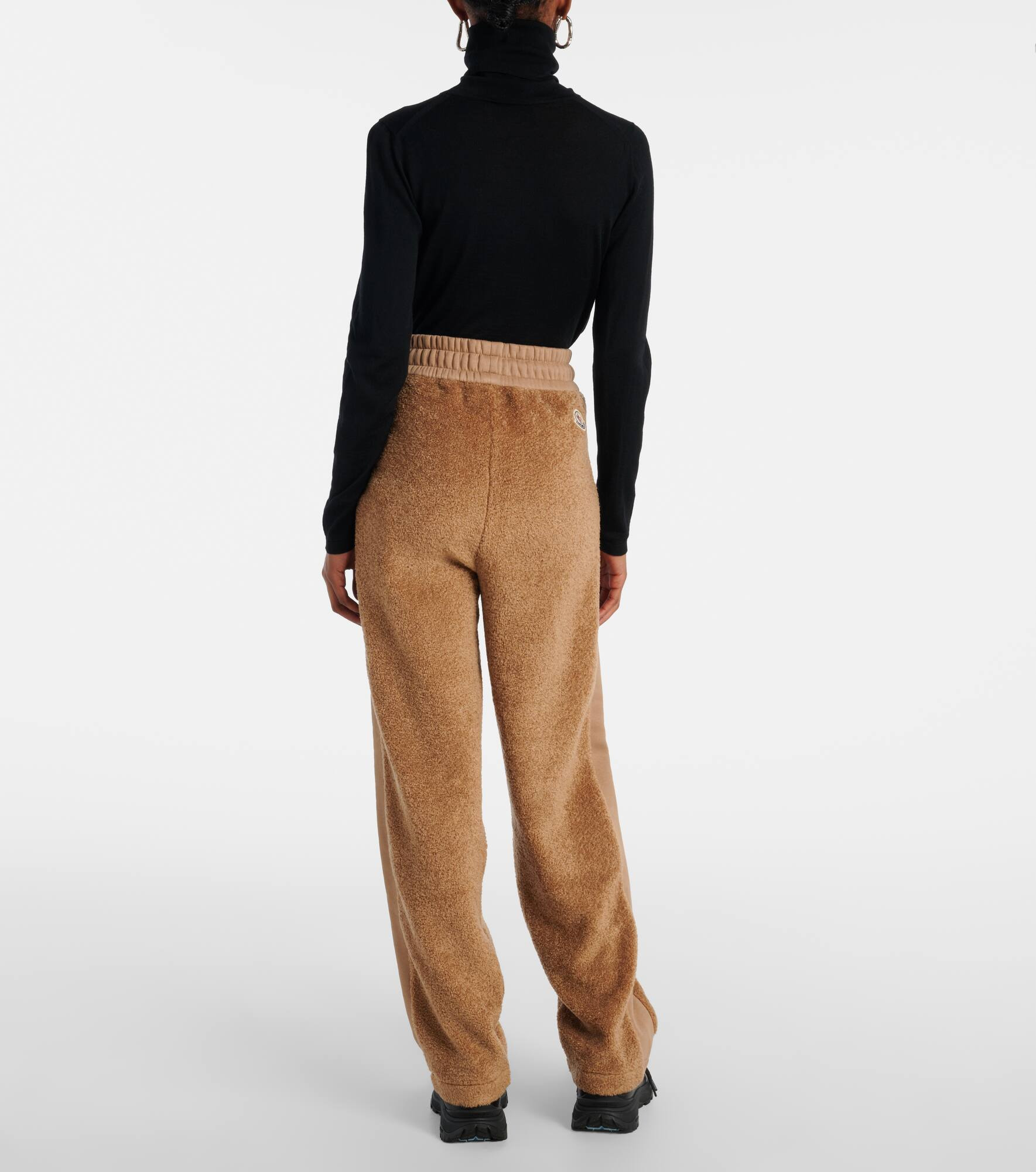 Faux fur sweatpants - 3