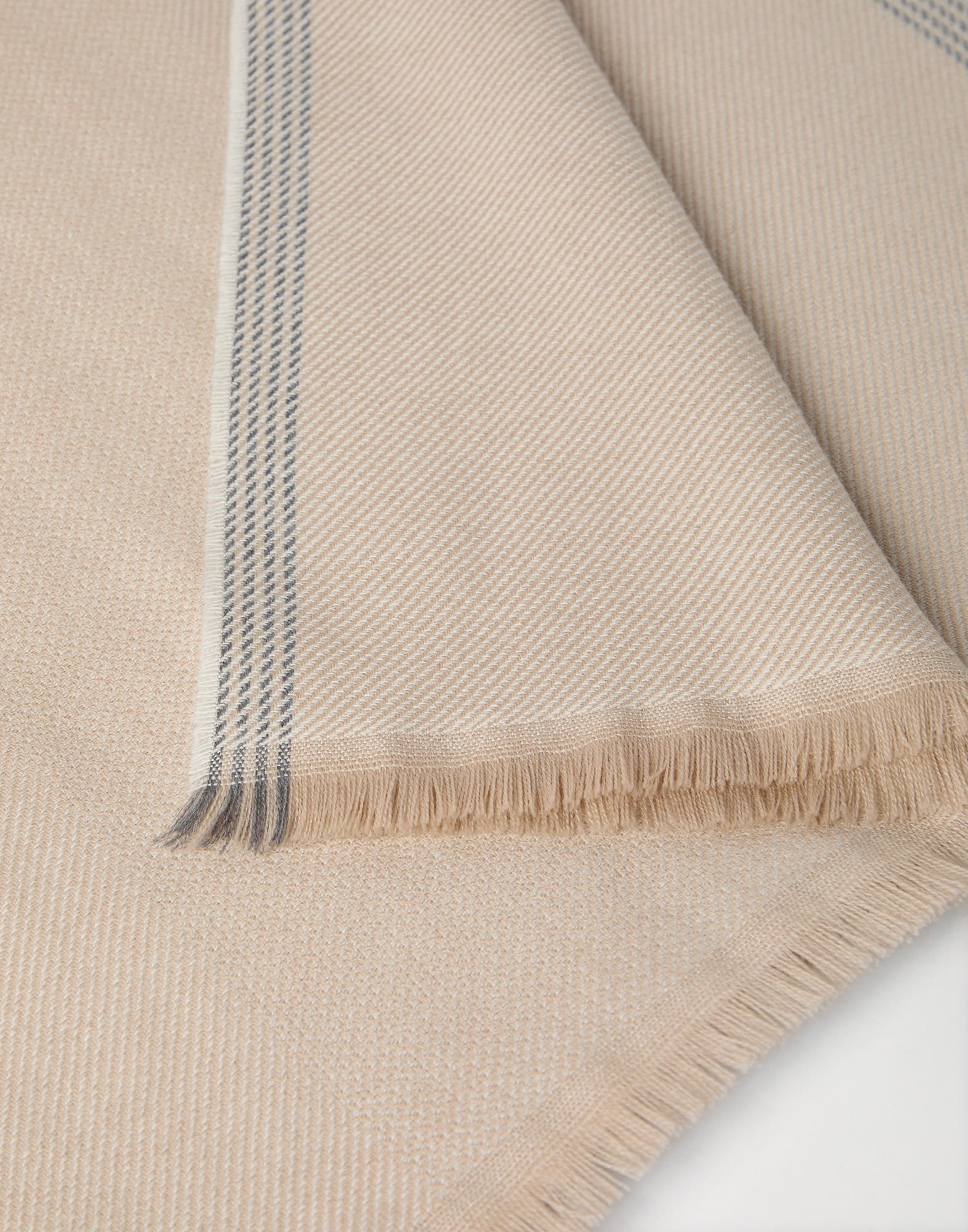 Wool and cashmere diagonal scarf with striped edge - 3