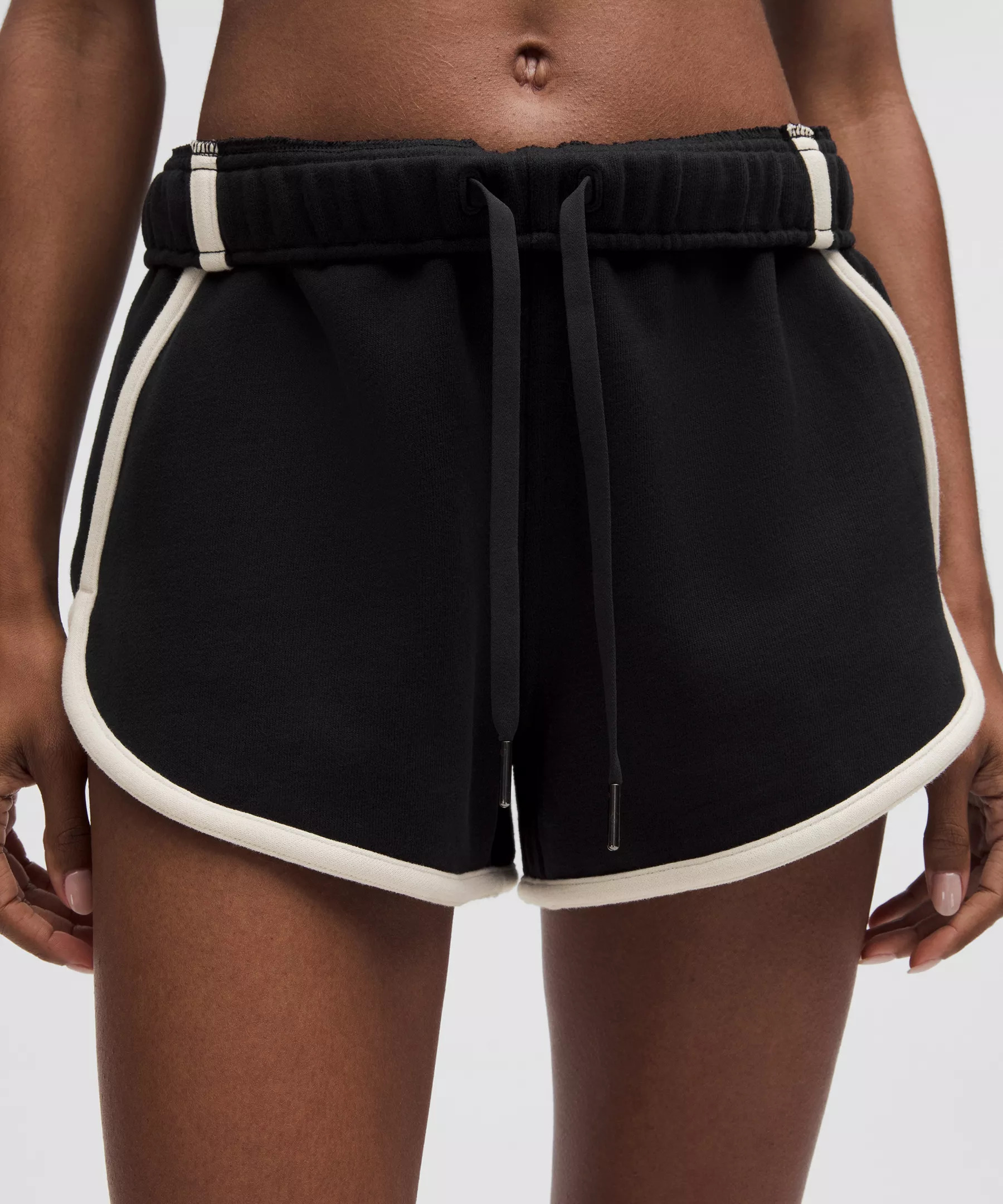 Scuba Mid-Rise Oversized Short 3" *Trim - 4