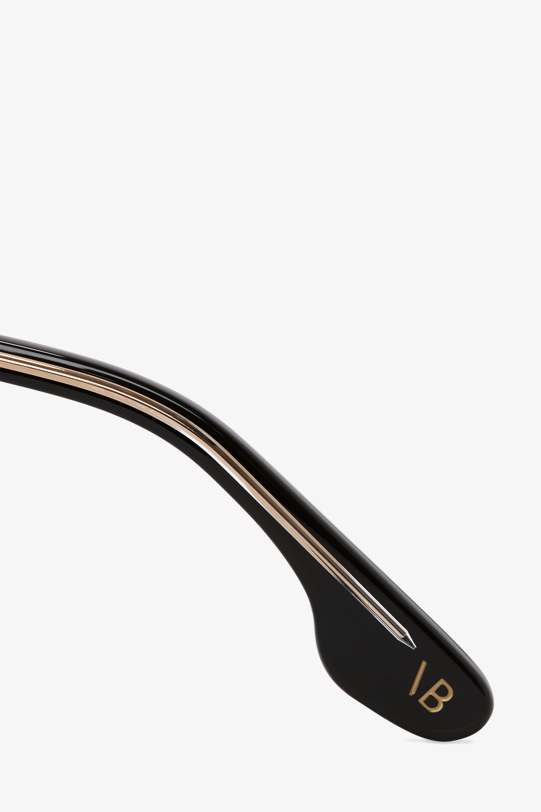 Guilloche Frame Sunglasses in Black-Gold - 4