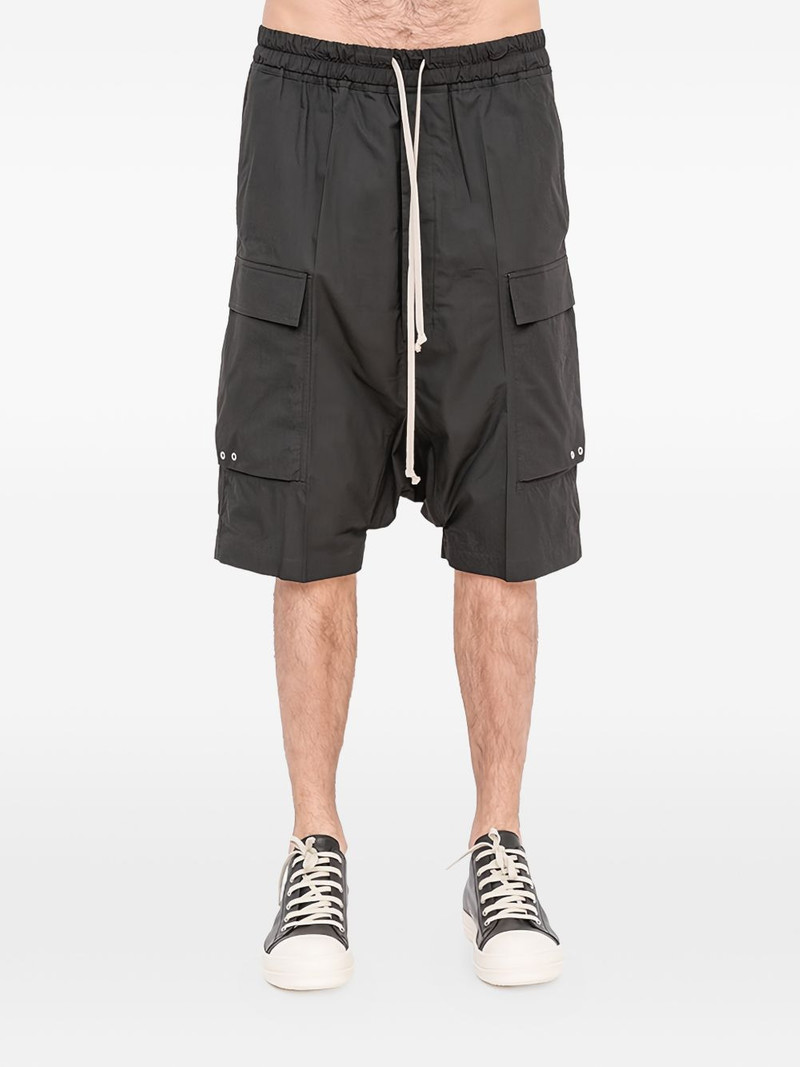 drawstring-fastening cargo shorts 1