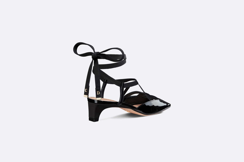 Dior D-Envol Lace-Up Pump outlook