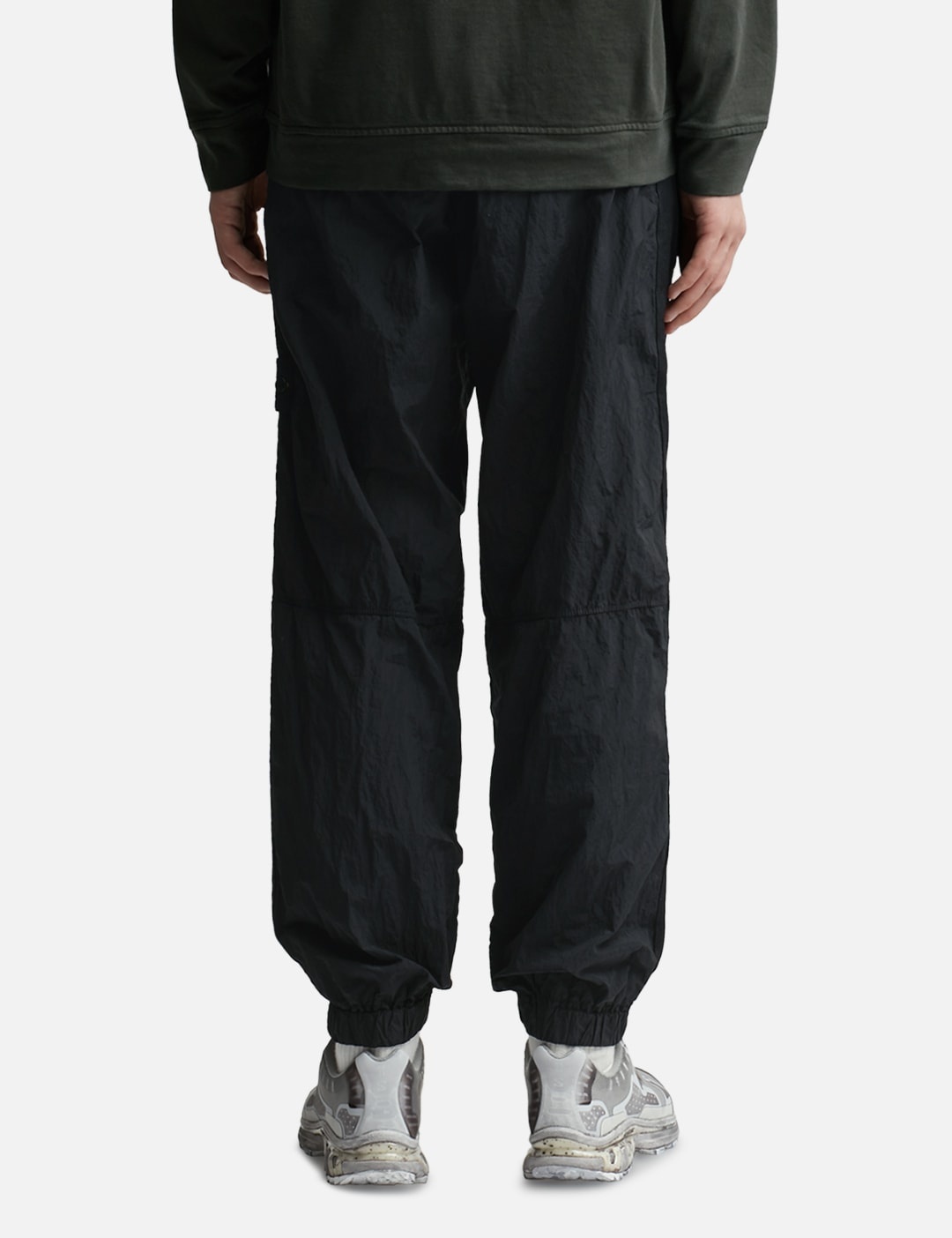 ECONYL® REGENERATED NYLON PANTS - 4