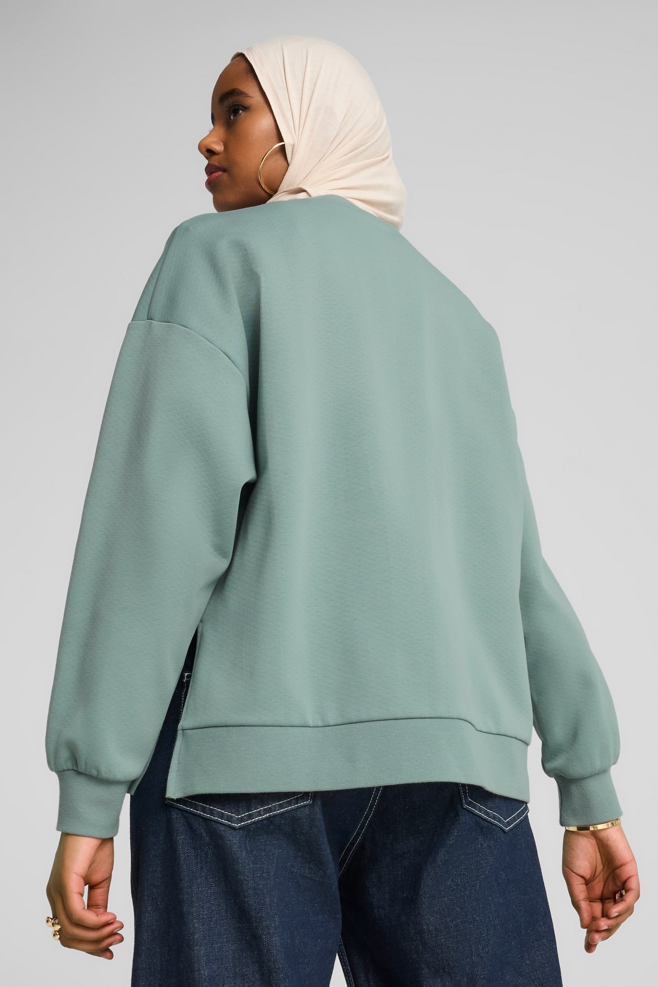 Wardrobe Essentials Women's Oversized Crew Sweatshirt - 6