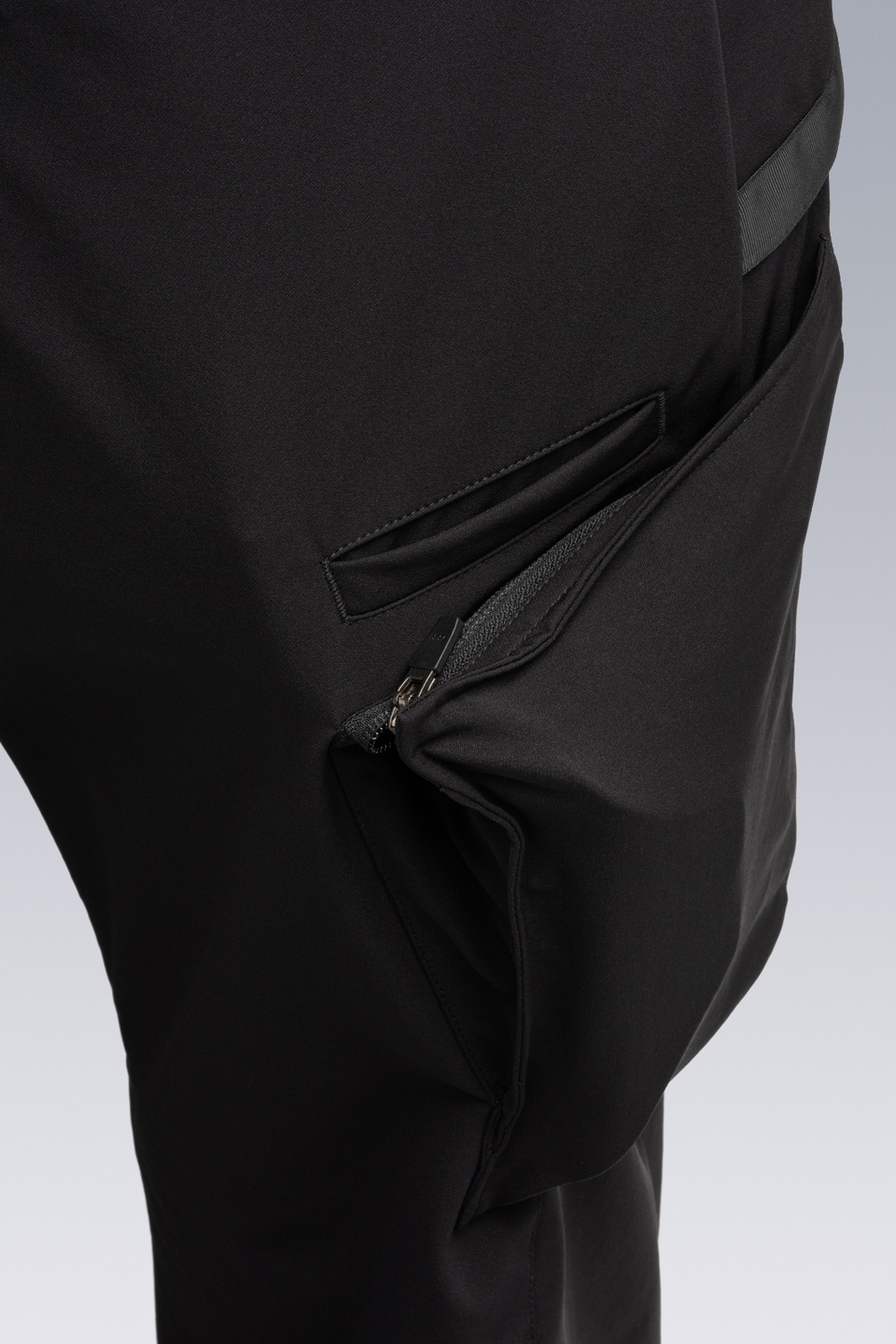 P37-DS schoeller® Dryskin™ Articulated Cargo Trouser Black - 25