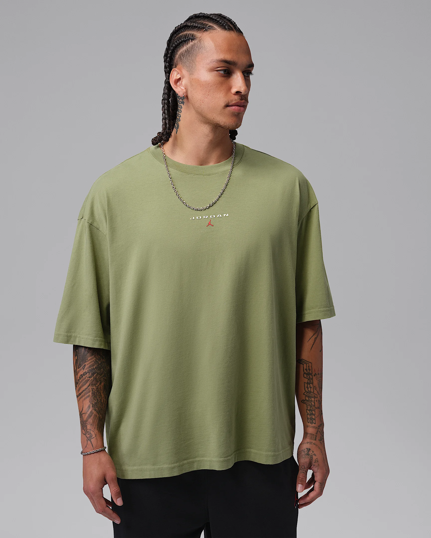 Jordan Flight Essentials Men's Oversized Patch T-Shirt - 1