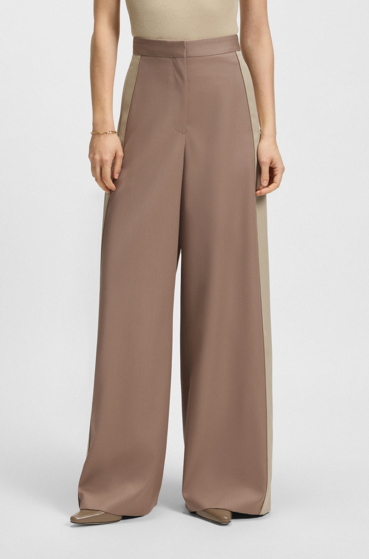 REGULAR-FIT TRACKSUIT WITH COLOR-BLOCKING - 2