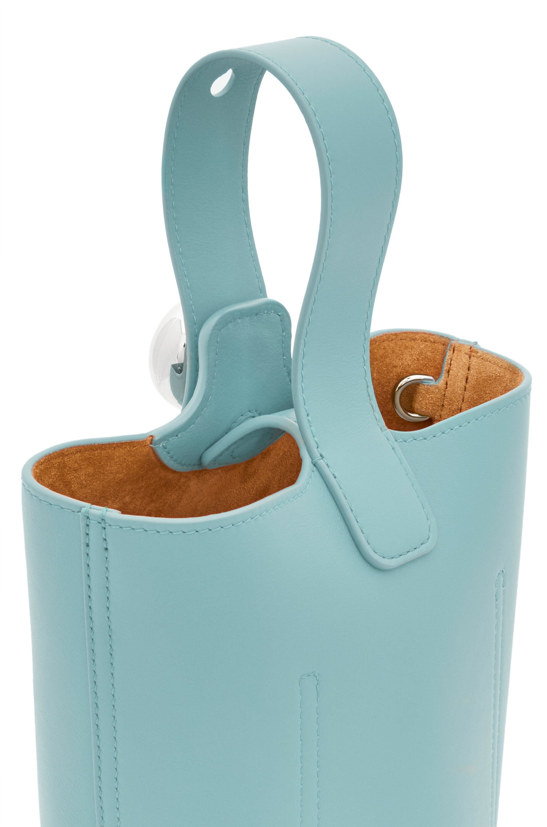 Mini Pebble bucket in smooth calfskin - 9