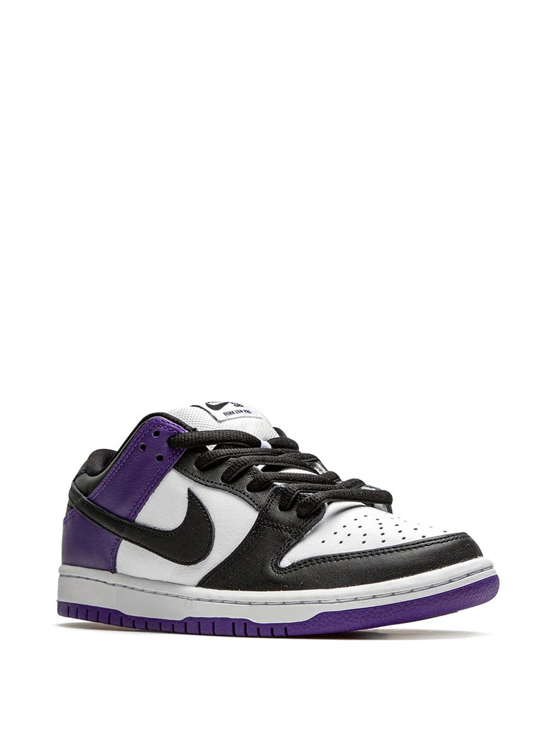 Nike SB Dunk Low "Court Purple" sneakers outlook