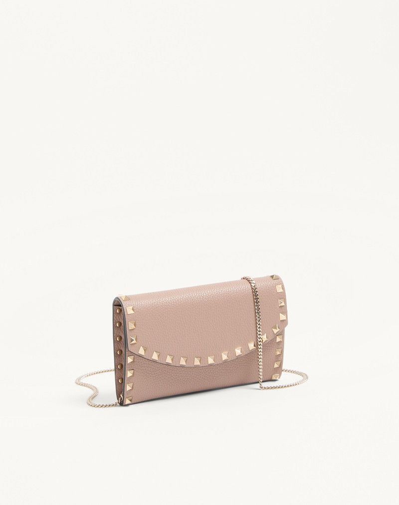 Valentino ROCKSTUD WALLET WITH CHAIN IN GRAINY CALFSKIN outlook