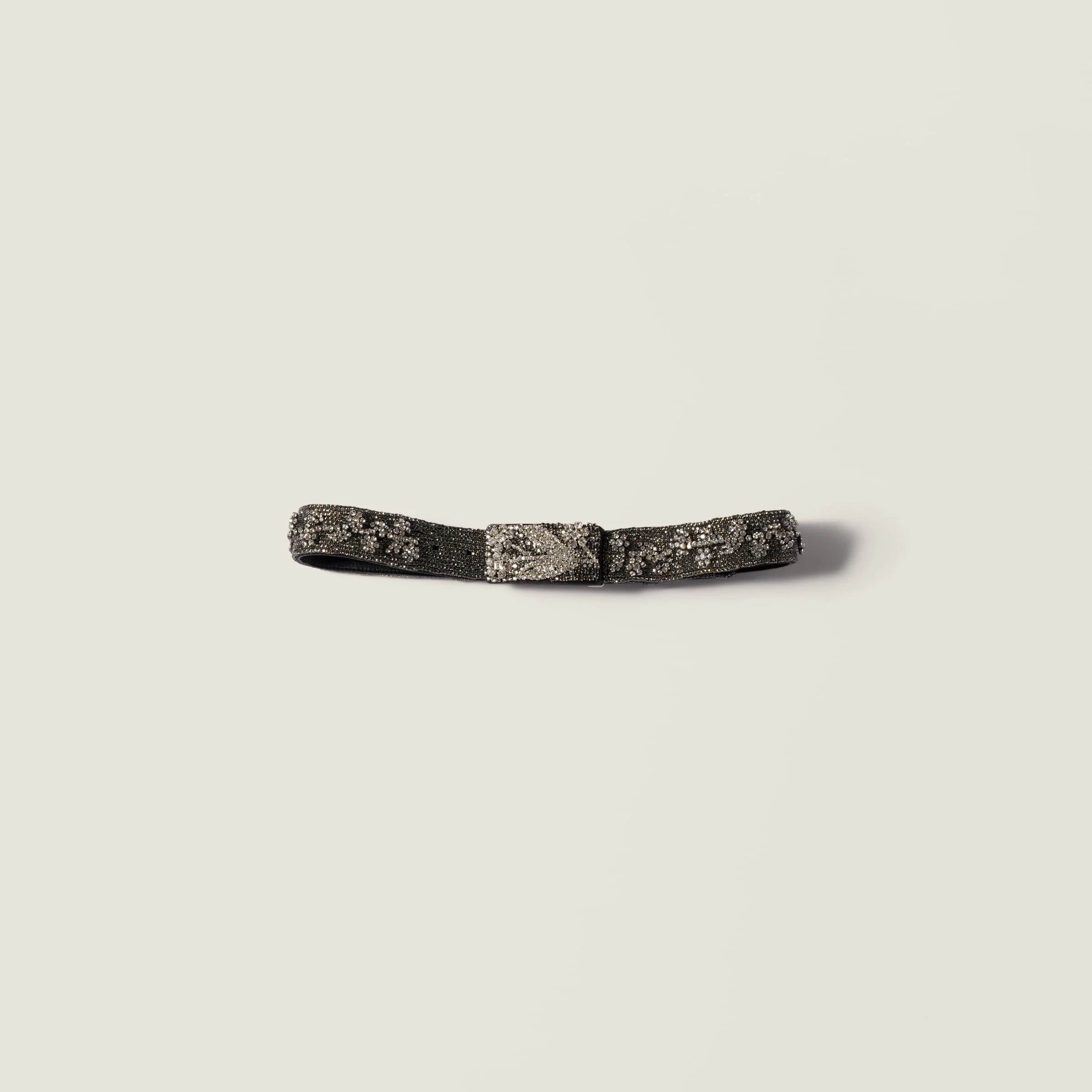 Embroidered duchesse and leather belt - 1