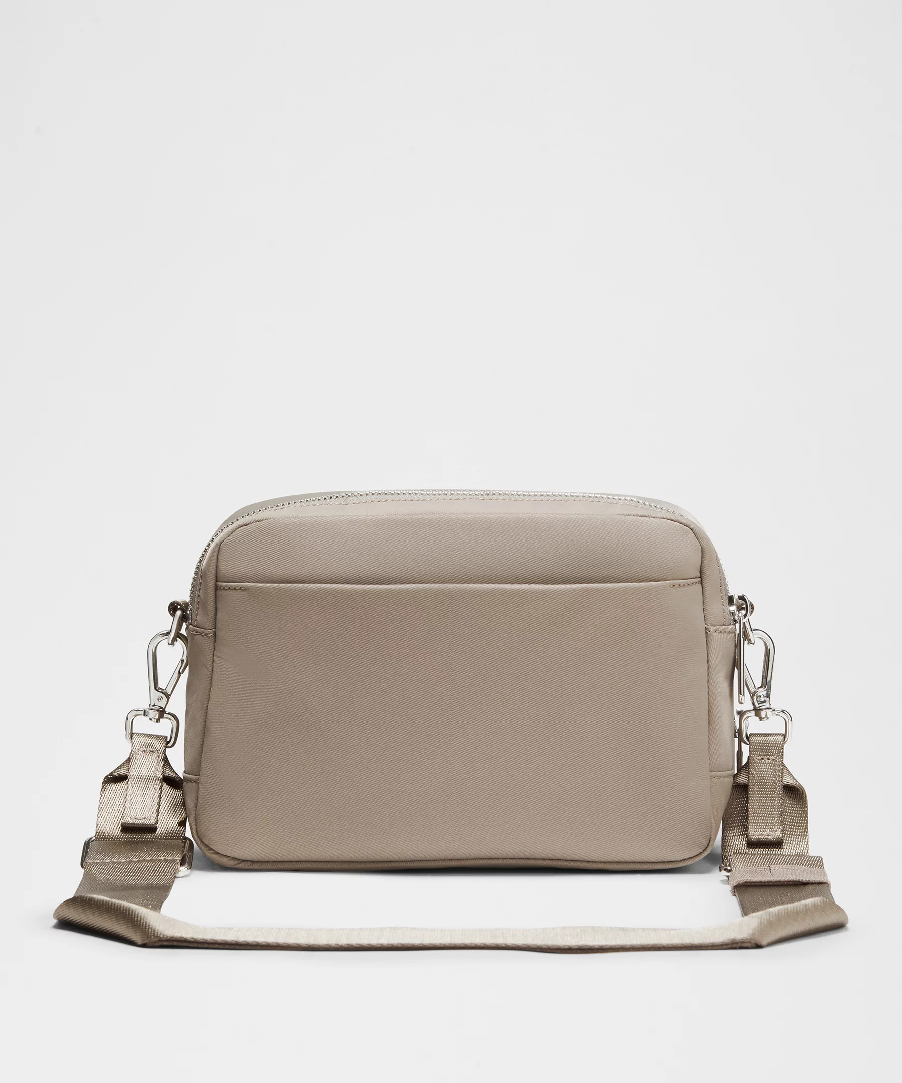 Everywhere Crossbody 3L Large *Metal Hardware - 3