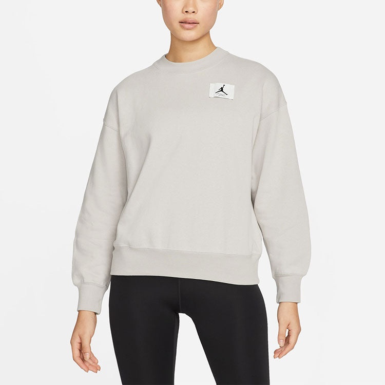 (WMNS) Air Jordan Fleece Crew Fleece Lined Round Neck Loose Pullover Hoodie 'Light Mineral Grey' DM5 - 4