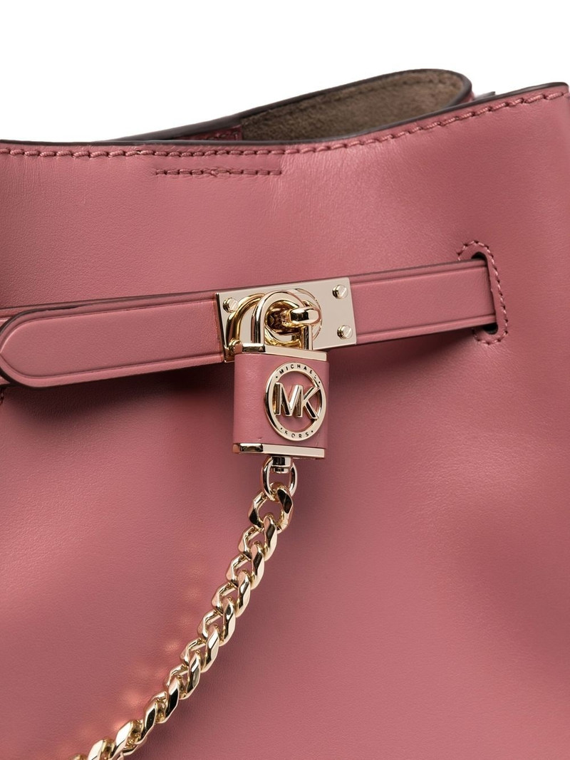 padlock detail shoulder bag 4