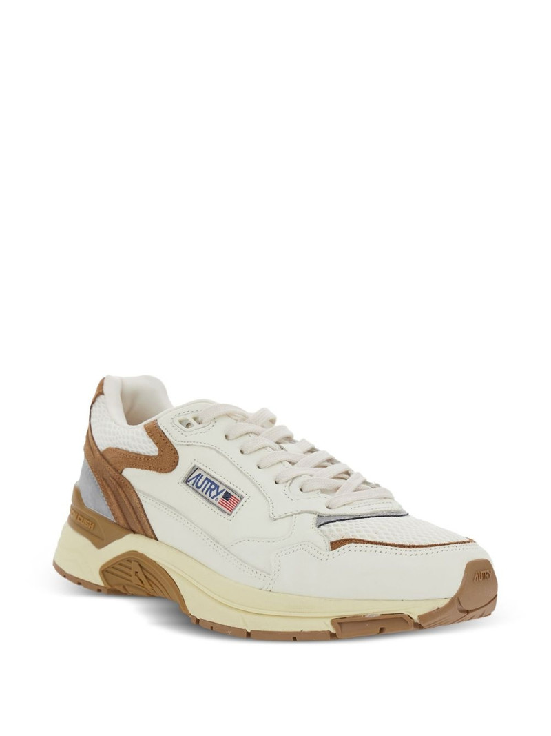 AUTRY Hyperway logo-patch sneakers outlook