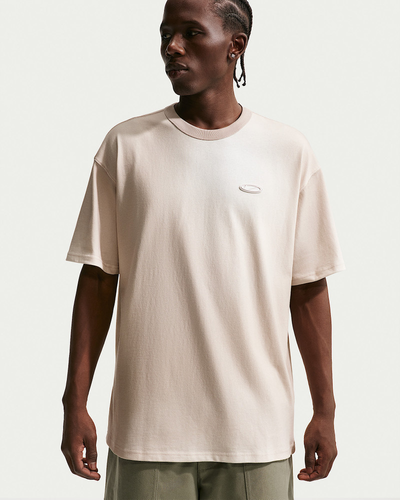 Nike Sportswear Premium Essentials T-Shirt 1