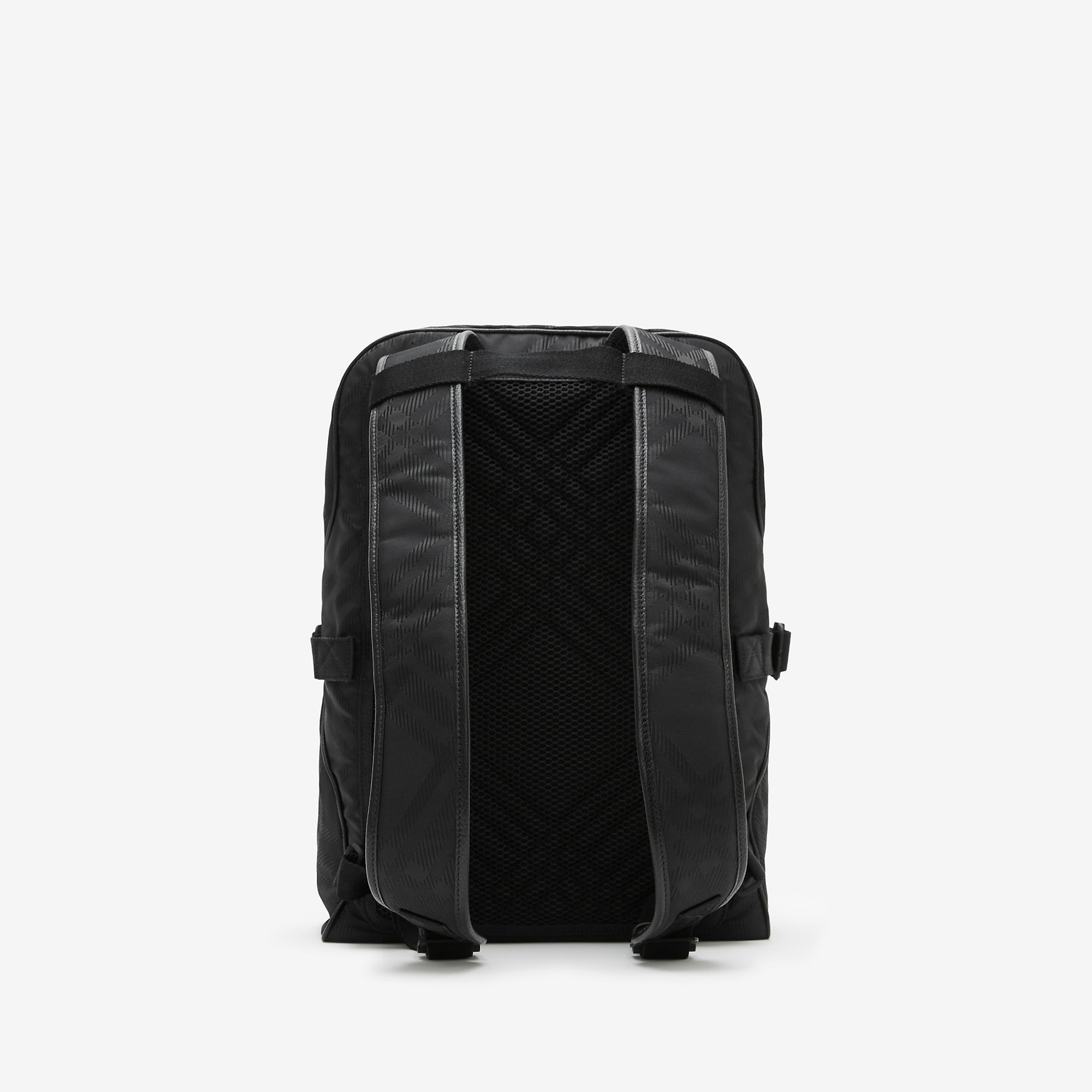 【関税込み】Burberry ロゴ CHECK JACQUARD BACKPACK bur0155103_blk_00.jpg?sw=1455&