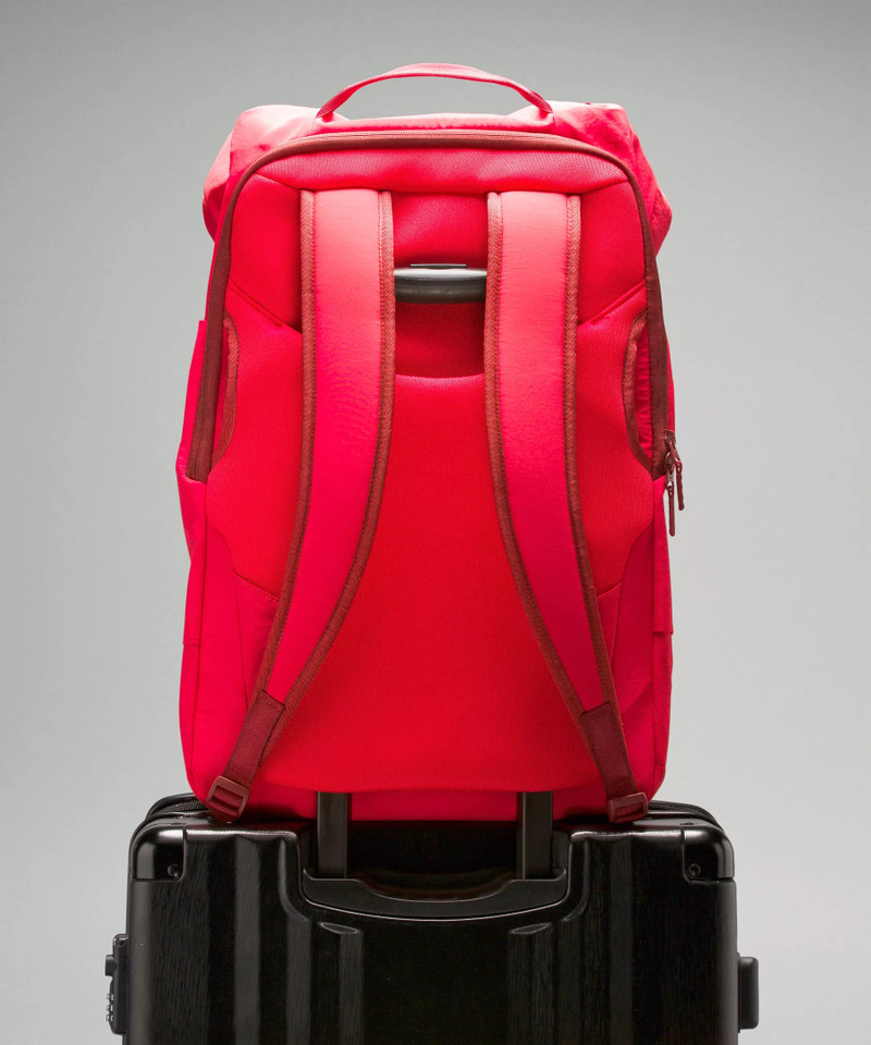 Team Canada Rolltop Backpack 45L *COC Logo 8