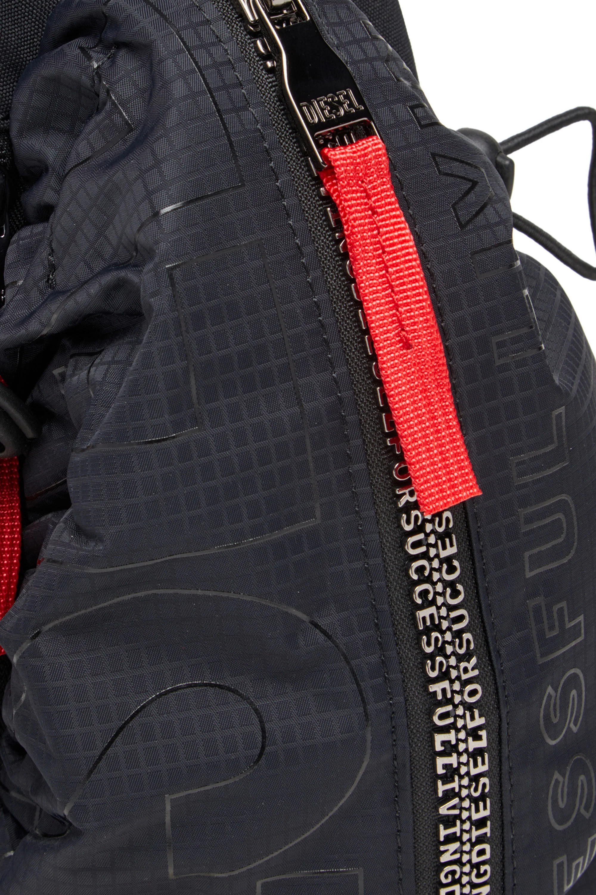 バッグ DIESEL Zip-D Crossbody X Diesel ZIP-D CROSSBODY X | REVERSIBLE