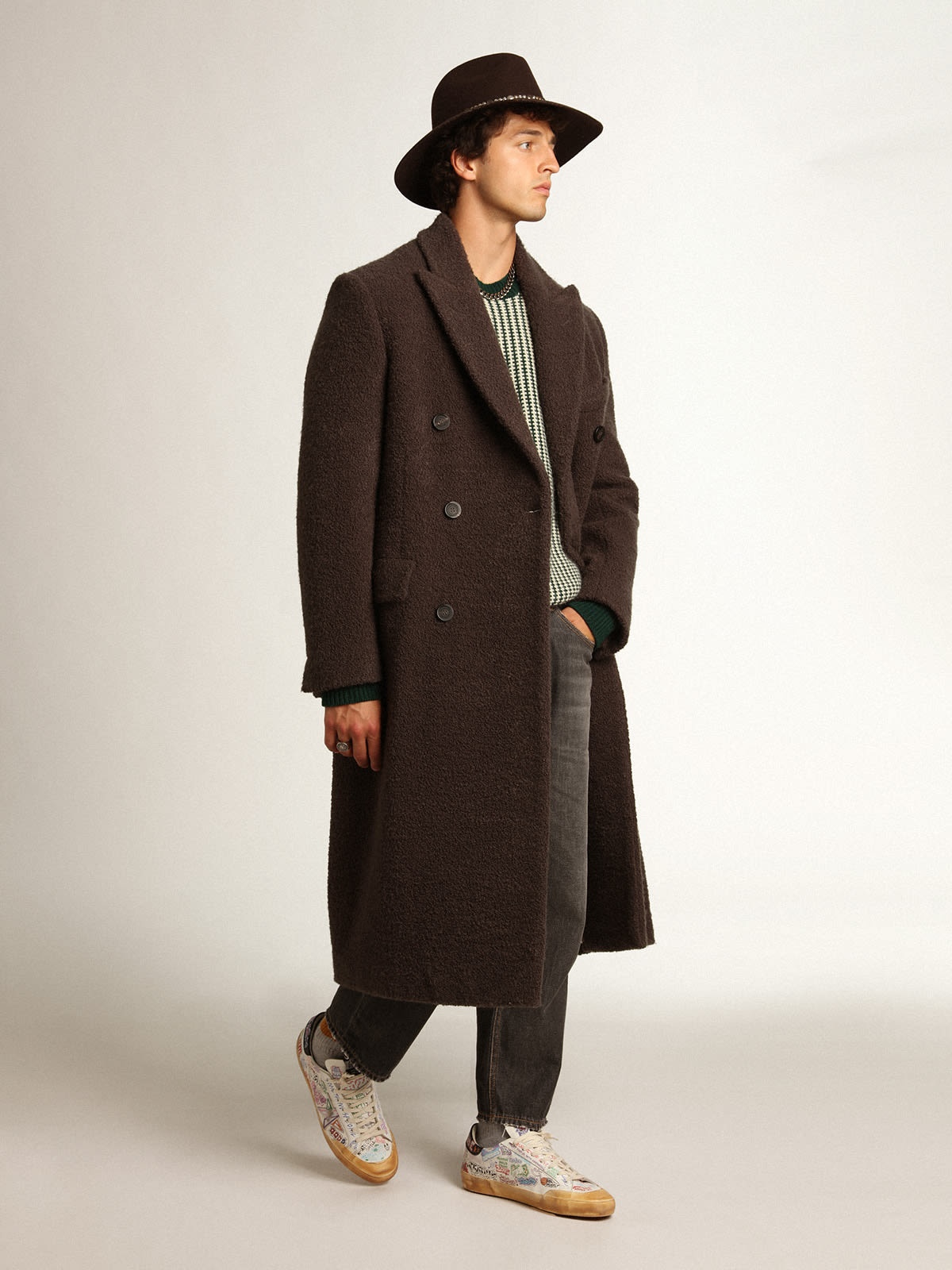 Men's single-breasted wool coat with beige and gray herringbone weave