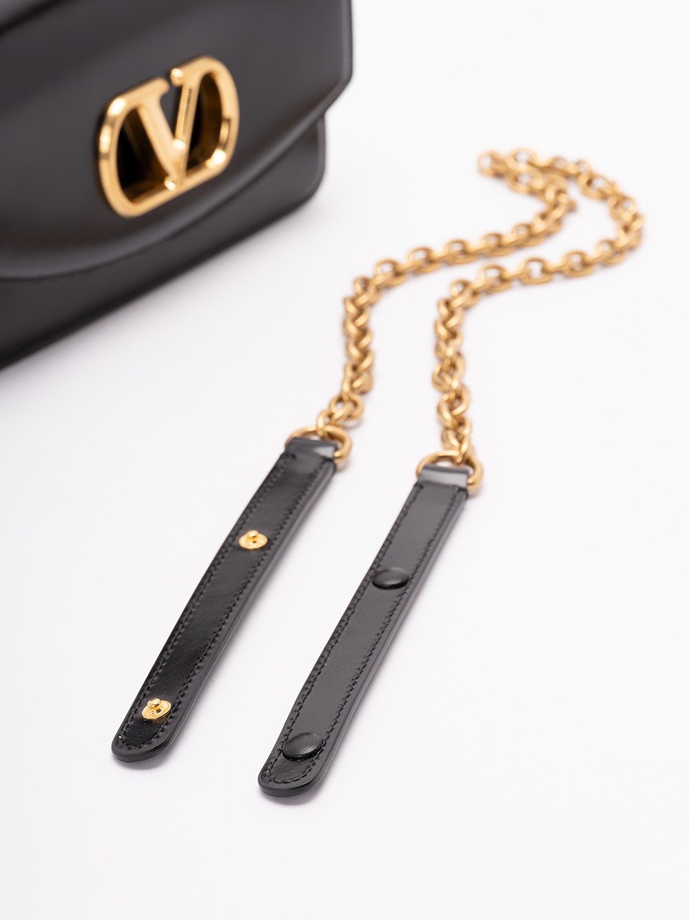 `Vain` Small Leather Clutch - 6