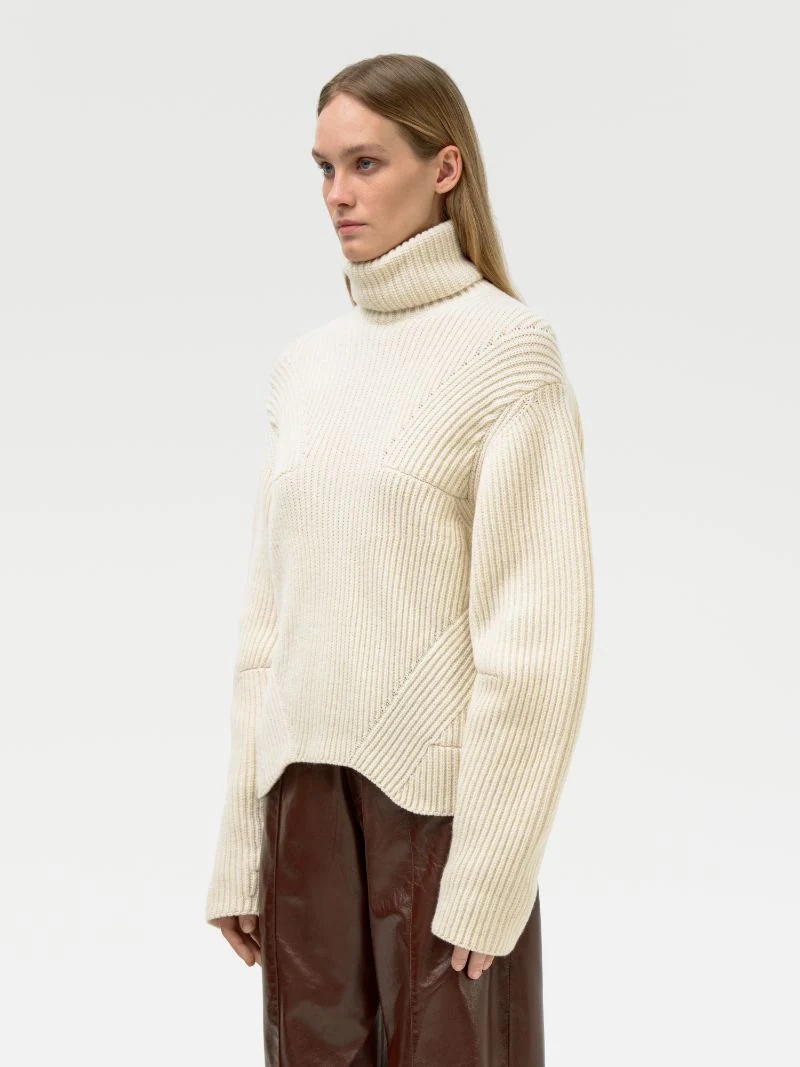 RIB KNIT TURTLE NECK - 4