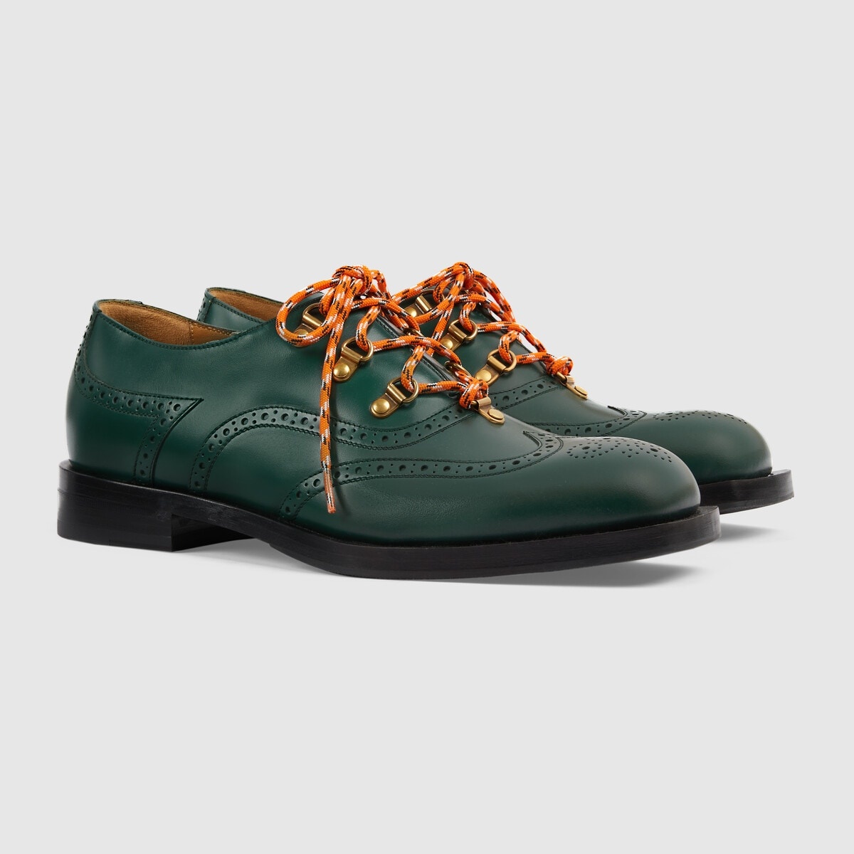 Men's lace-up shoe with brogue details - 2