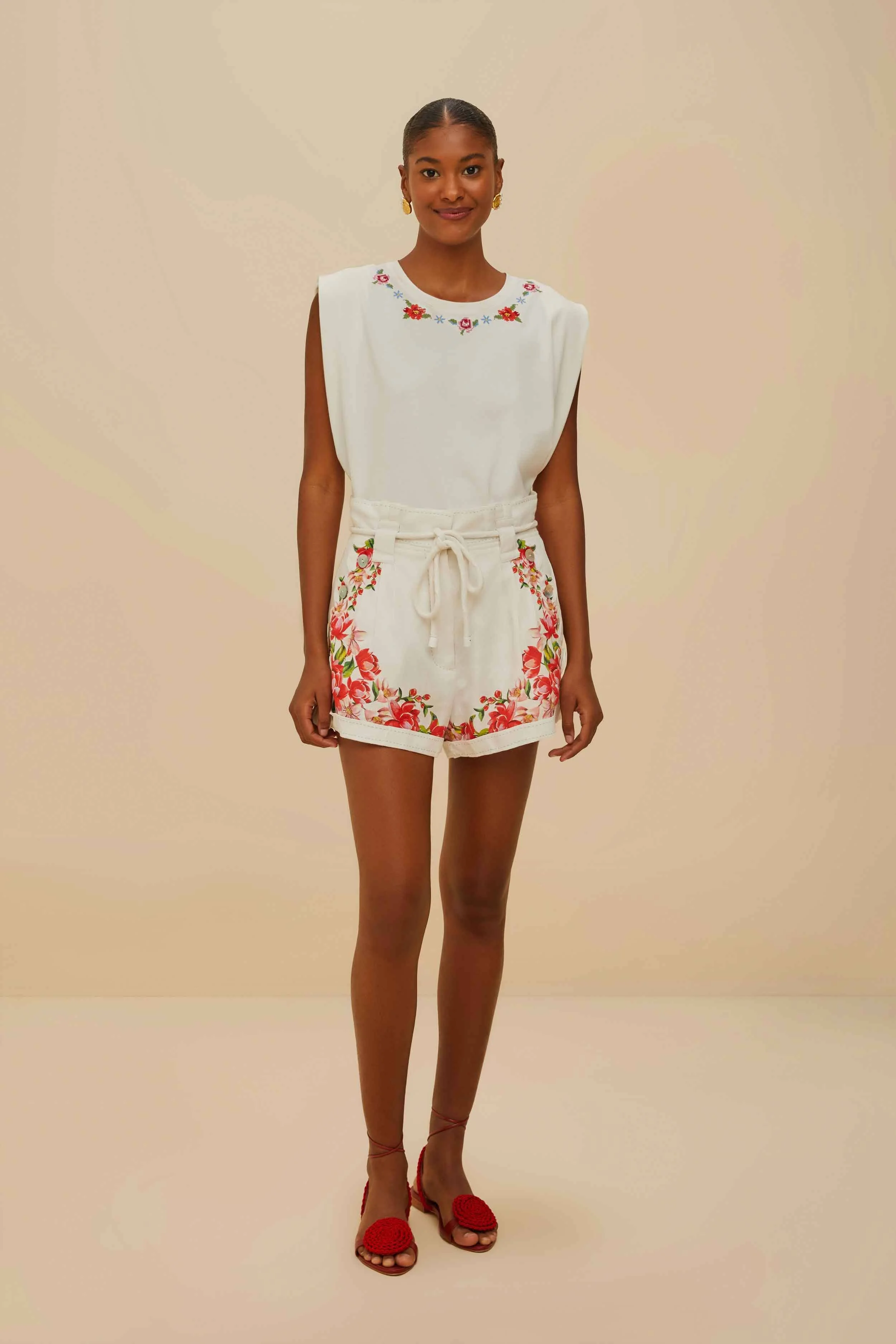 Off-White Flower Tapestry Embroidered Shorts - 1