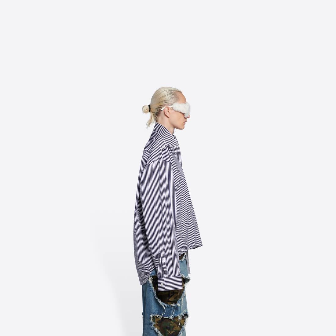 Twisted Shirt in Blue - 2