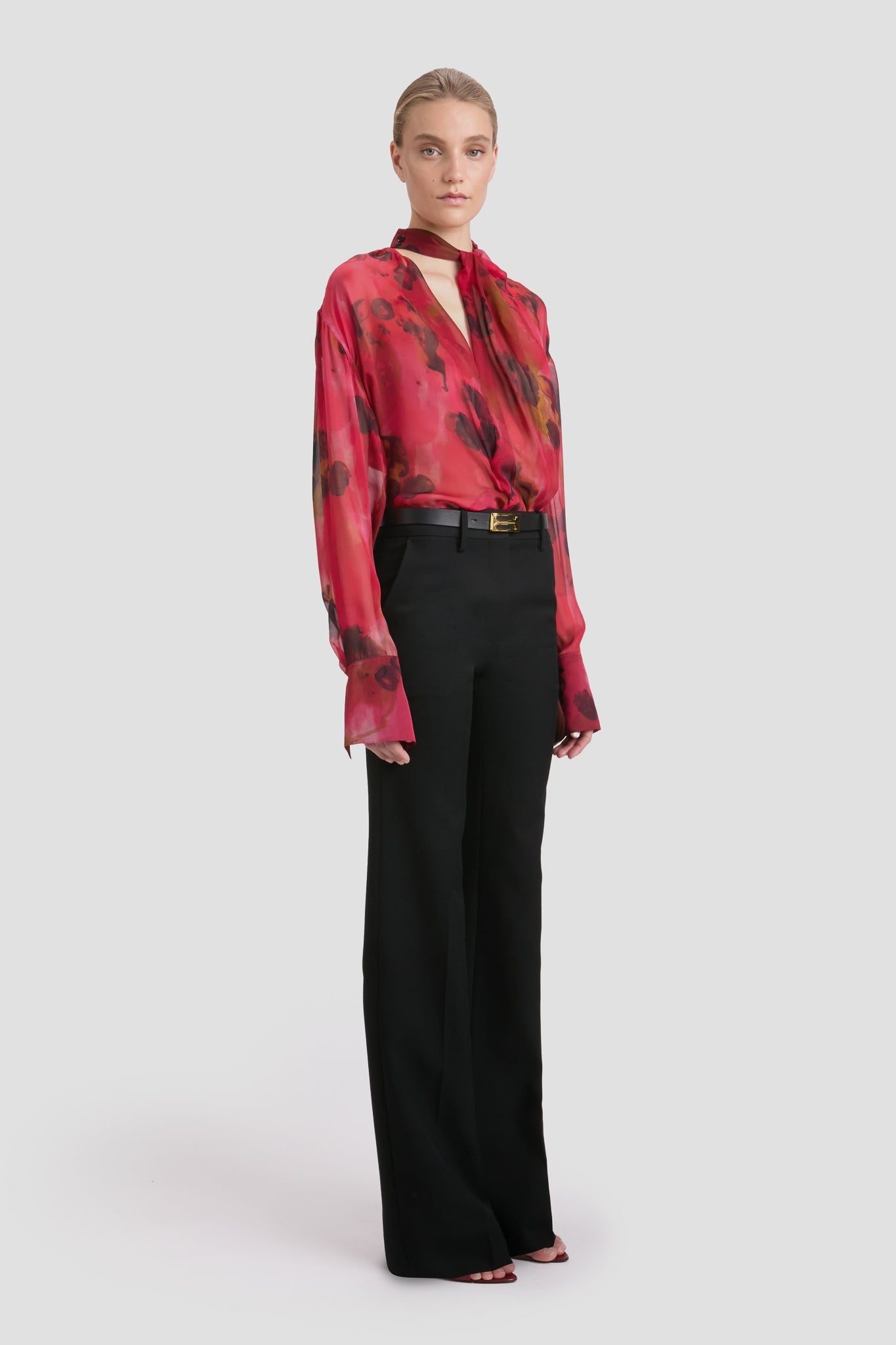 Tailored Straight Leg Trouser In Black - 4