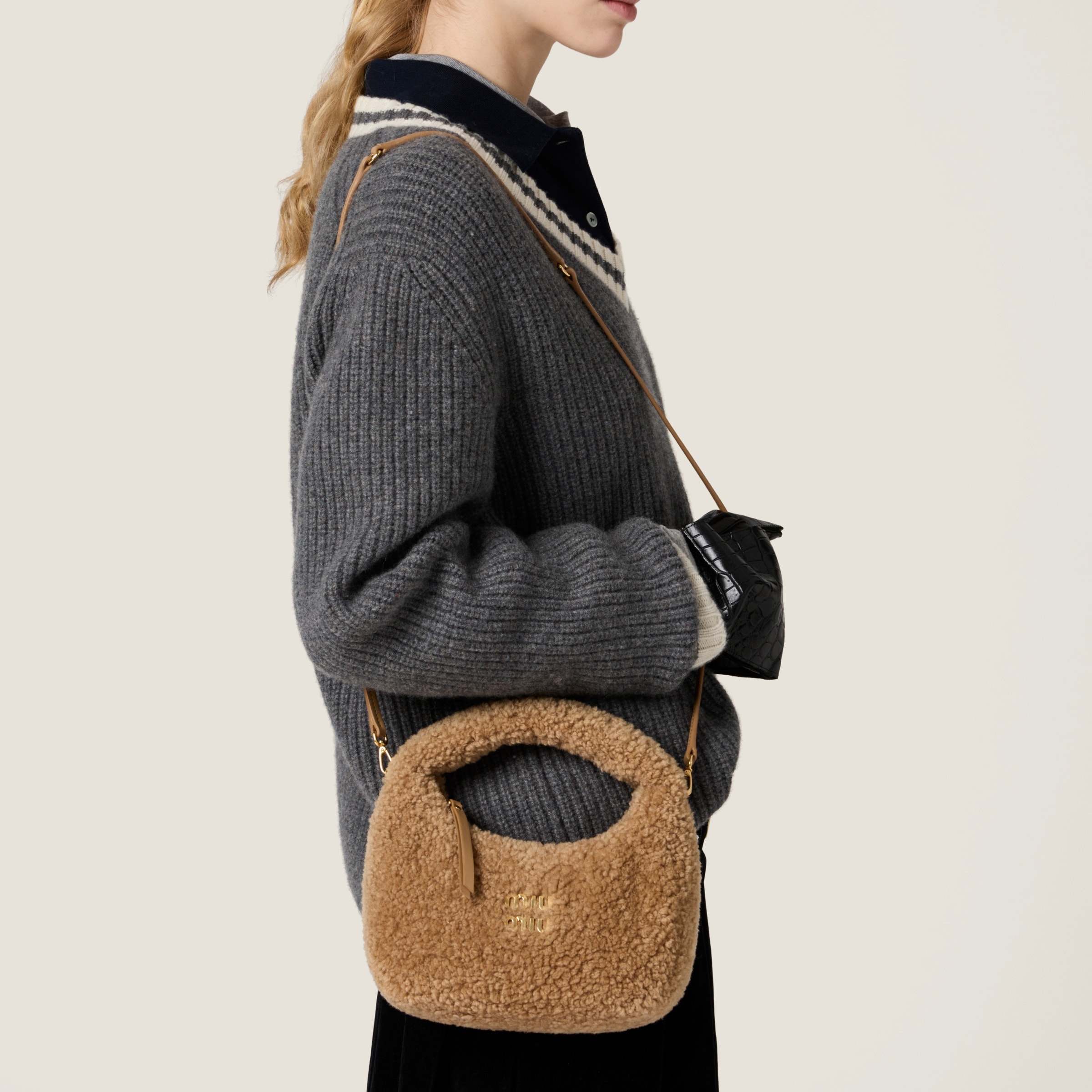 Wander shearling hobo bag - 8