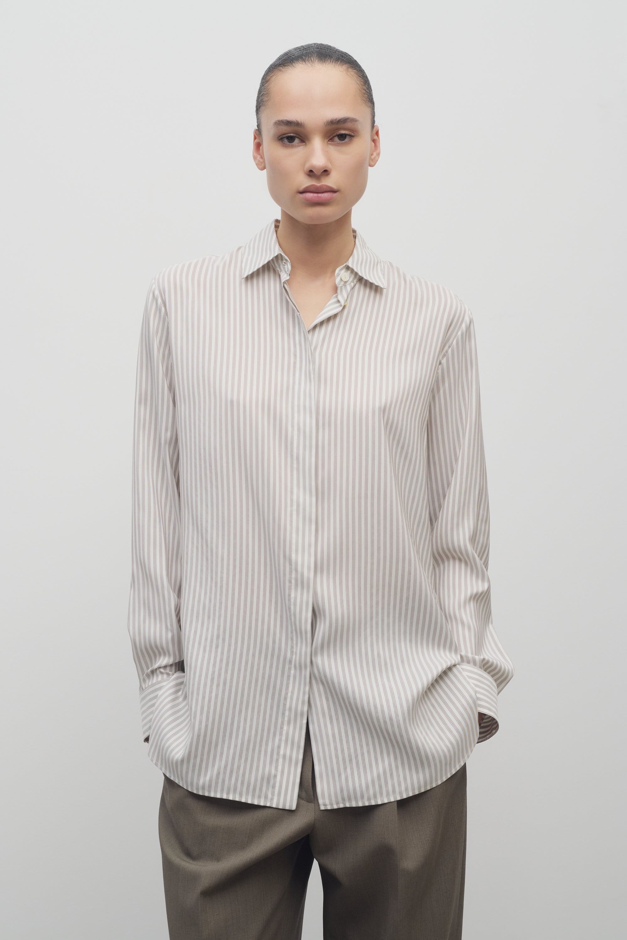 Vanda Shirt in Silk - 3