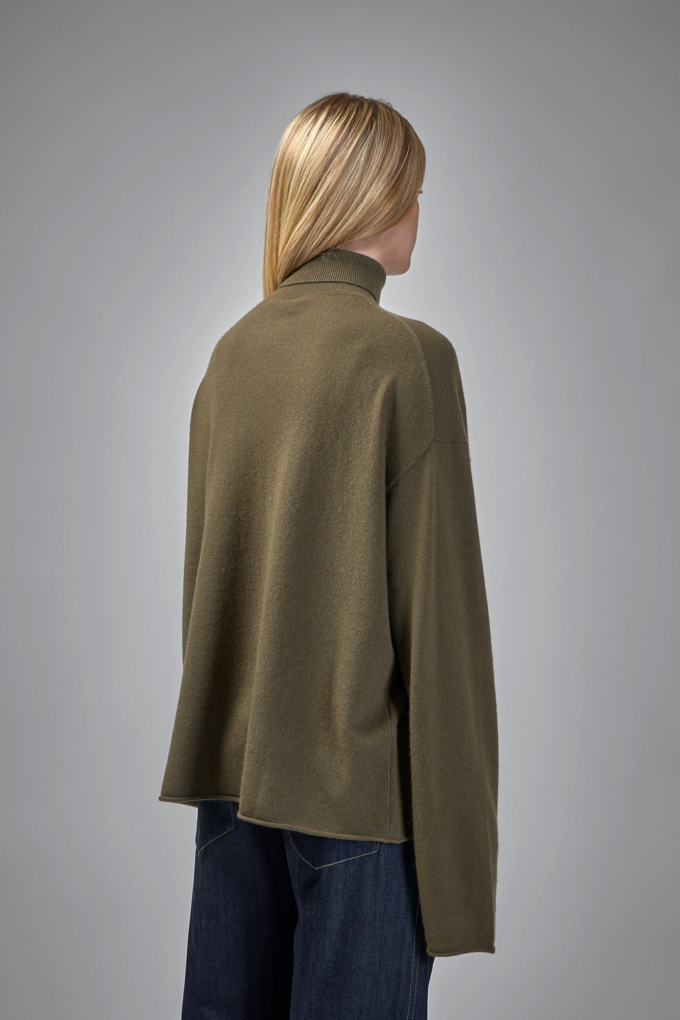 Marchi High Neck Oversized Pullover Long Sleeves Knit - 3