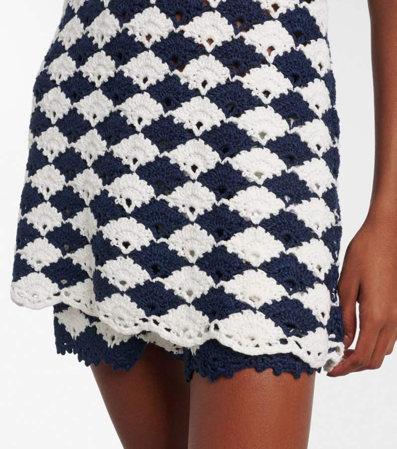 Scalloped crochet top 4