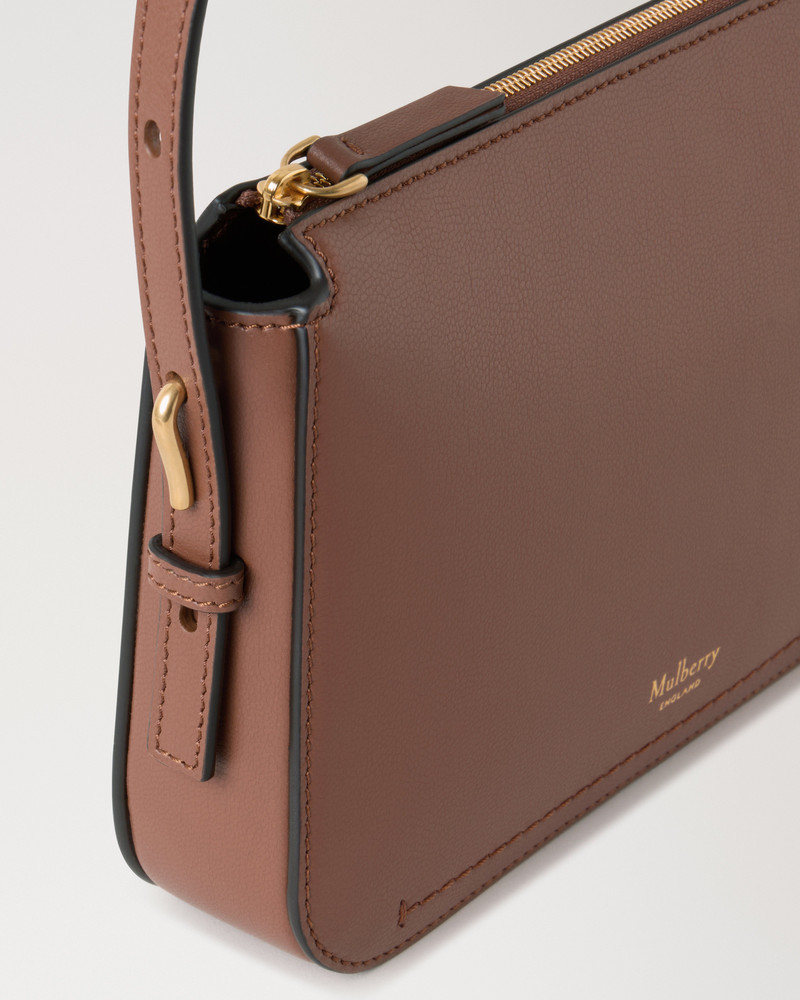 Clovelly Pouch Bright Oak Micro Classic Grain 6