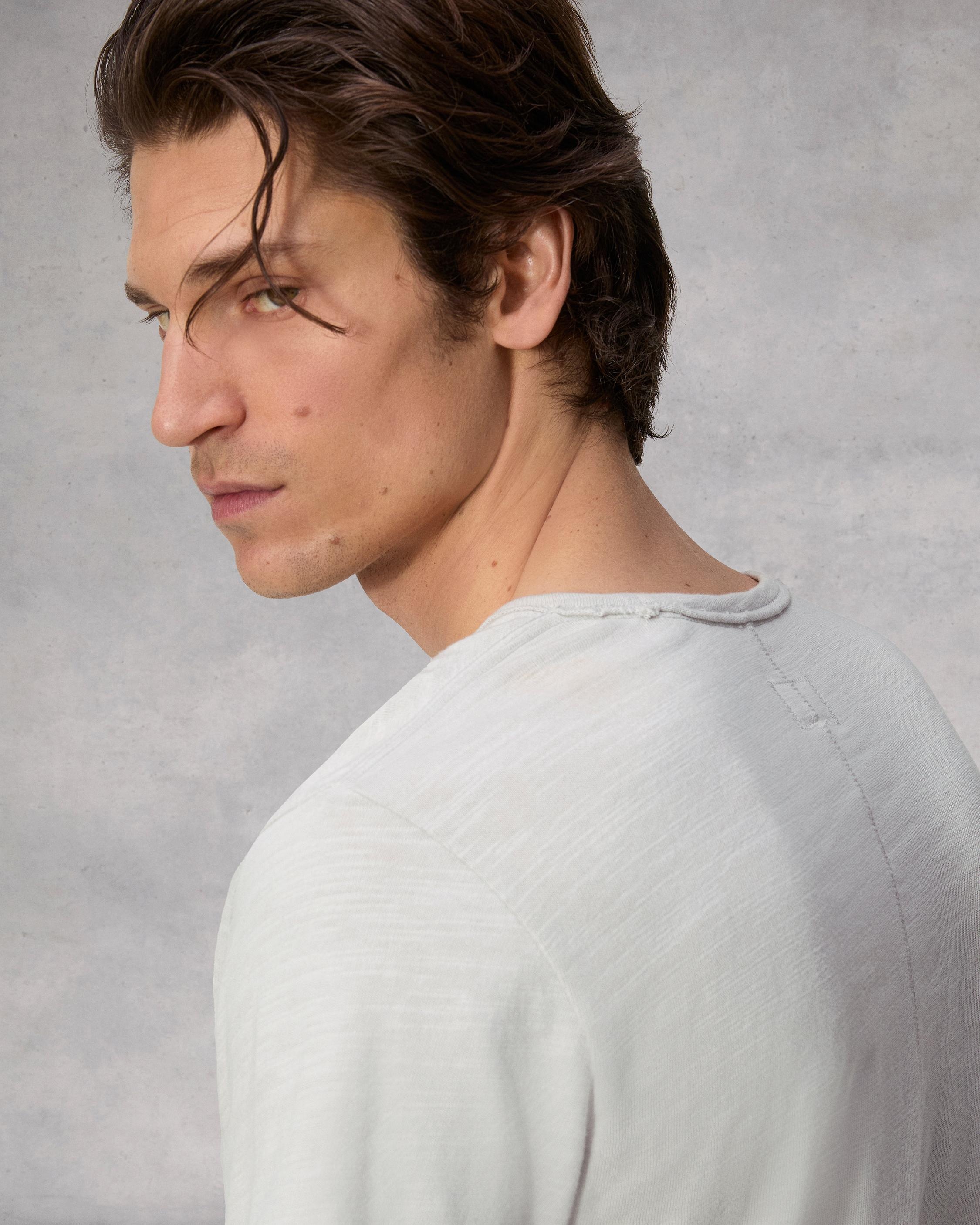 Classic Flame Tee
Organic Cotton T-Shirt - 5