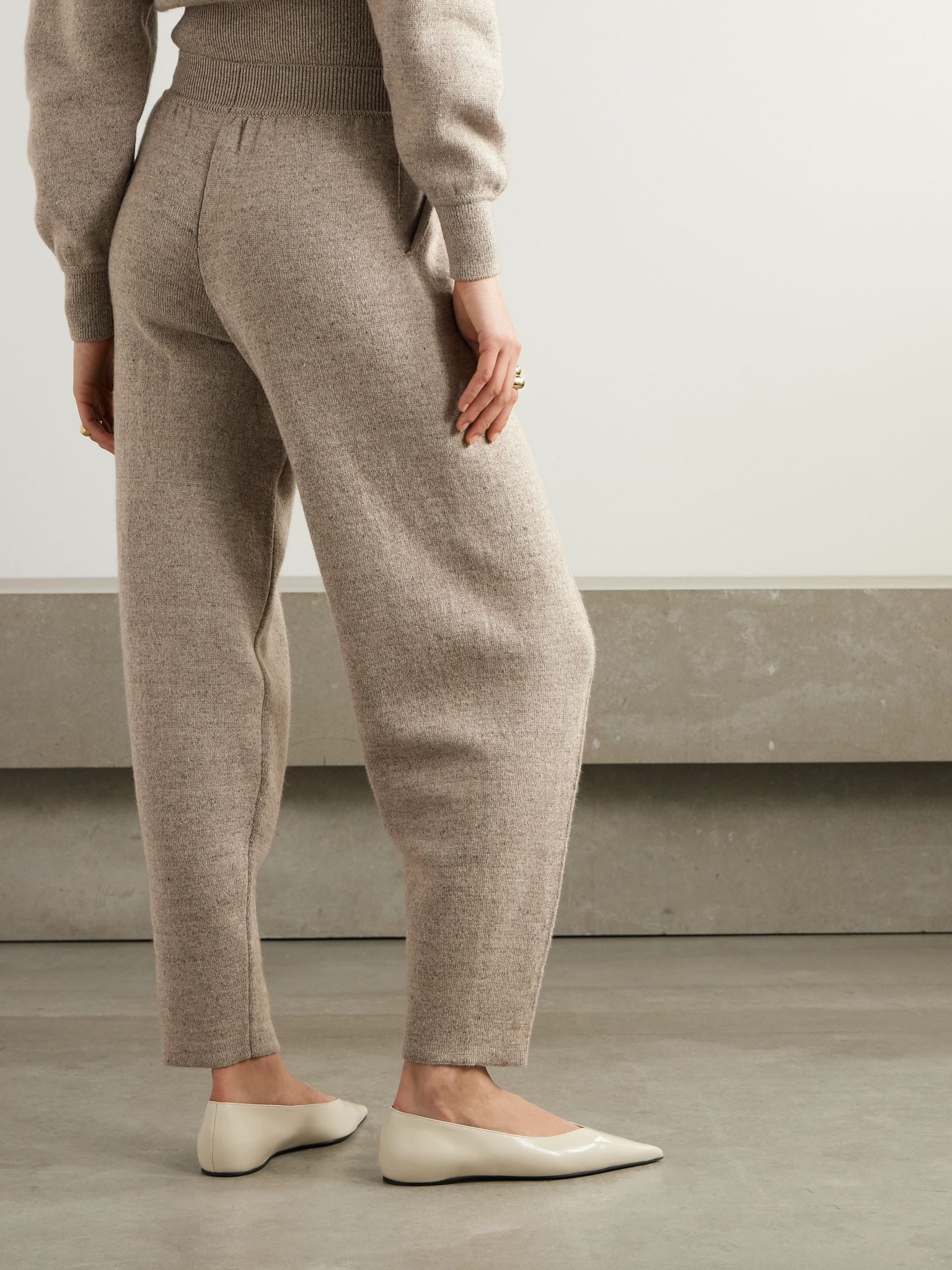 Linen and cashmere-blend tapered pants Beige - 4
