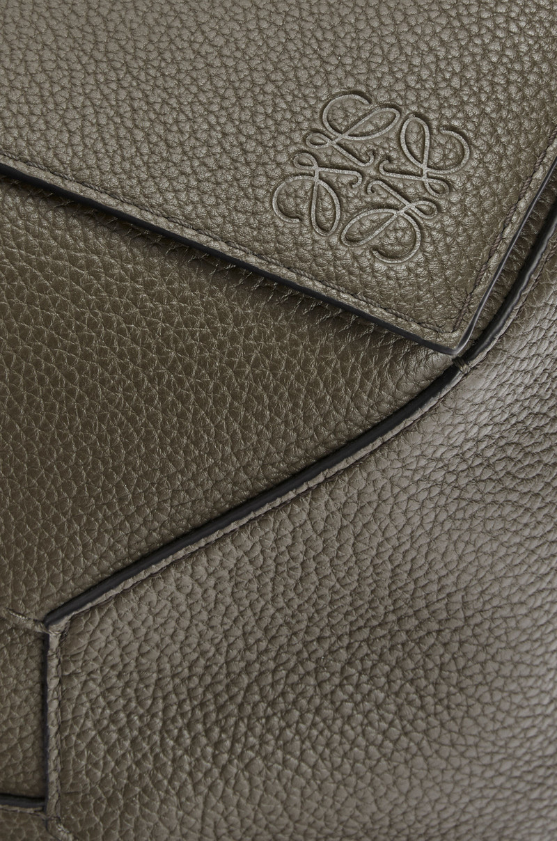 Large Puzzle bag in grained calfskin 7