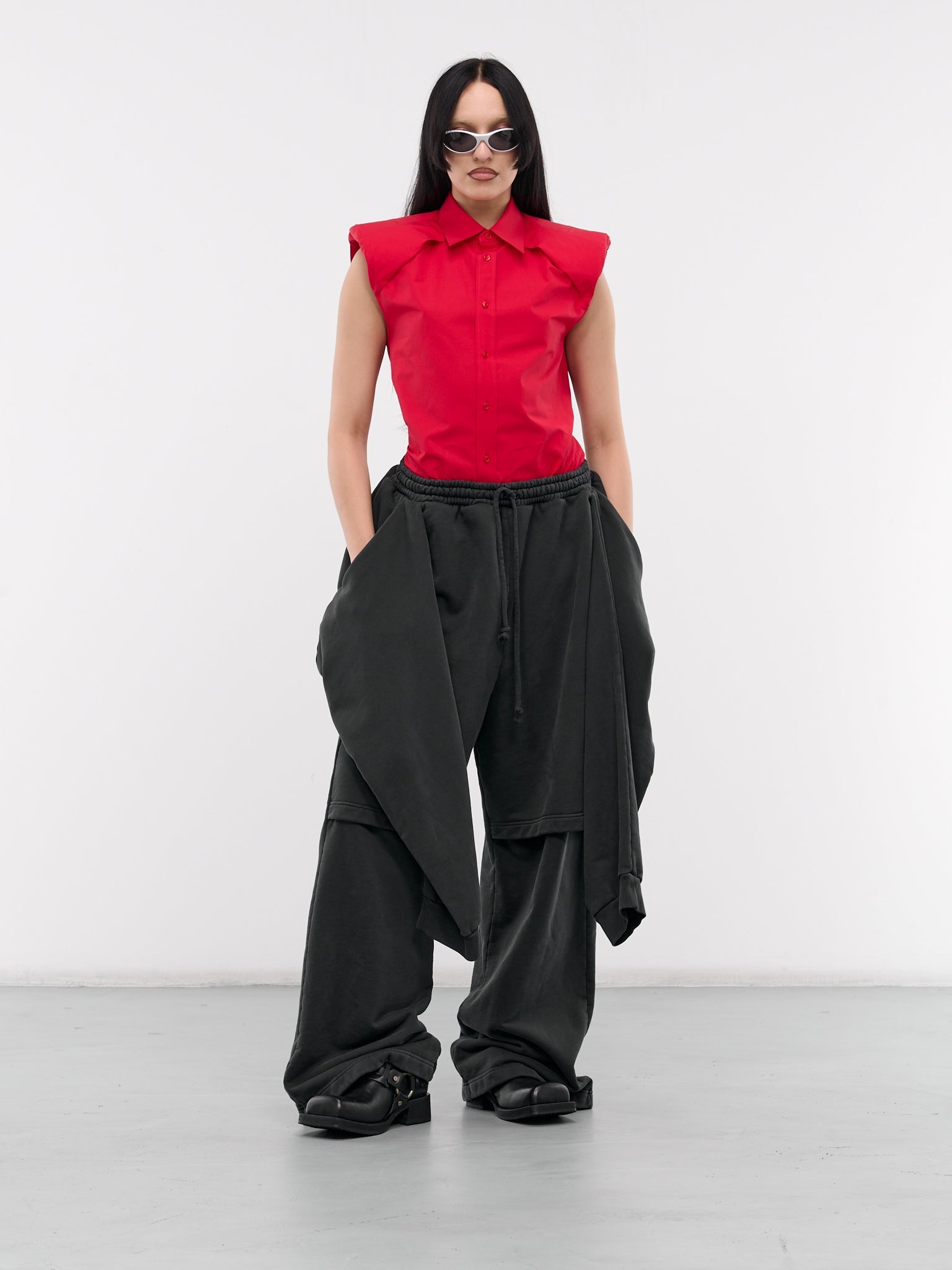 Collarbone Sleeveless Shirt - 6