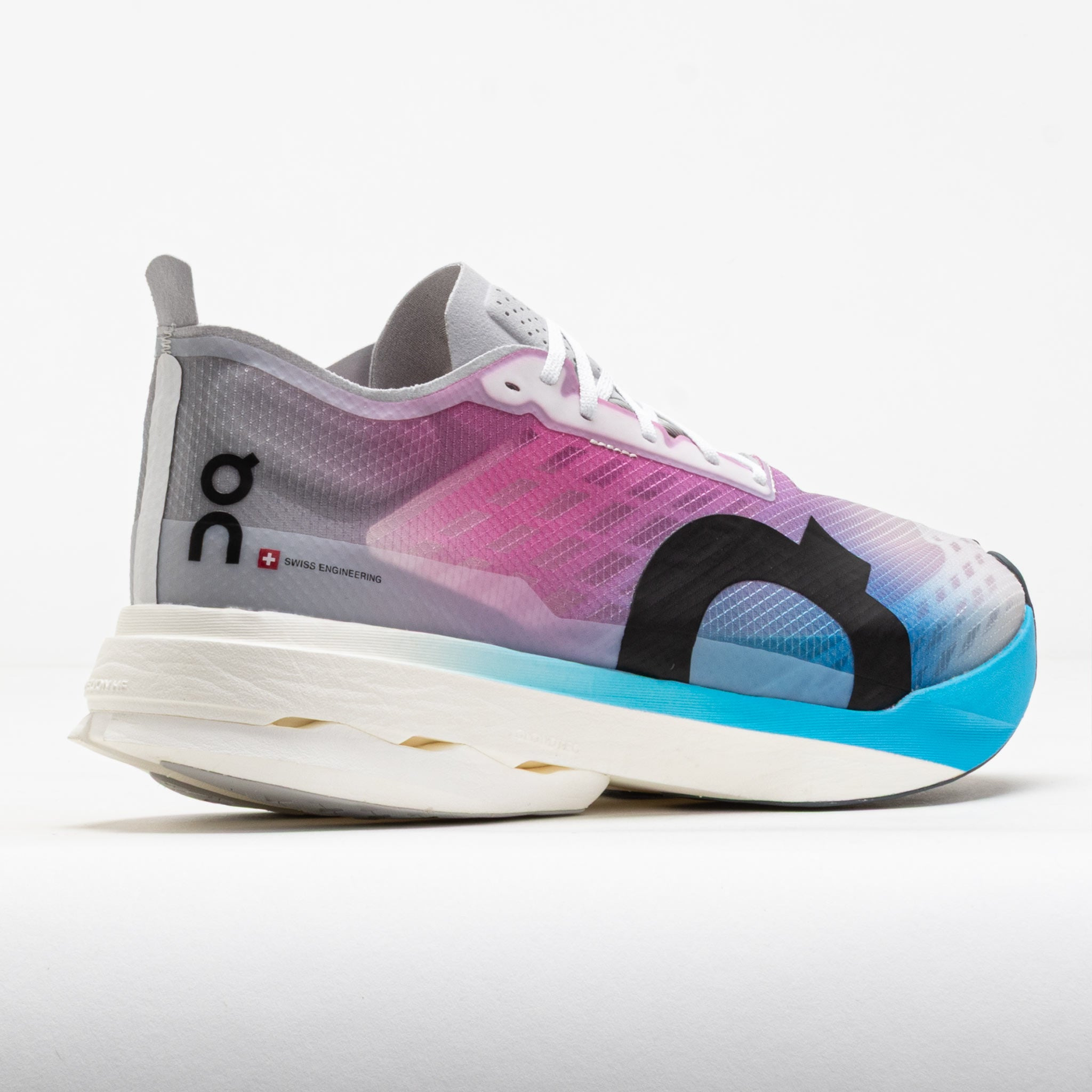 On Cloudboom Strike Men's White/Horizon - 6