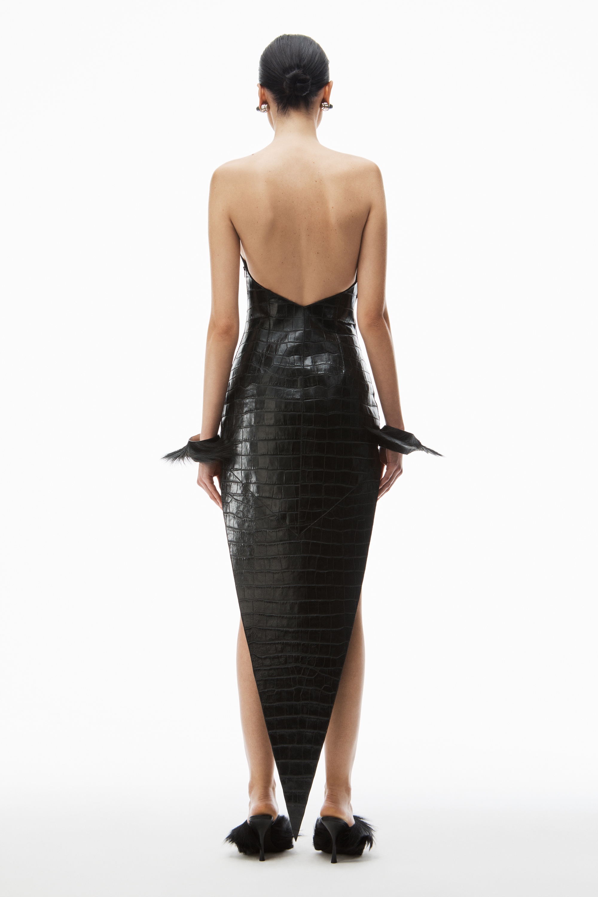 pointed minidress in croc-embossed leather - 5