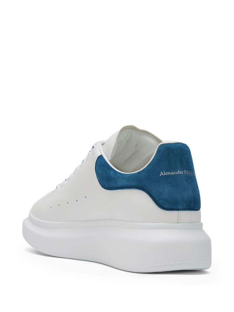Alexander McQueen Oversized sneakers outlook