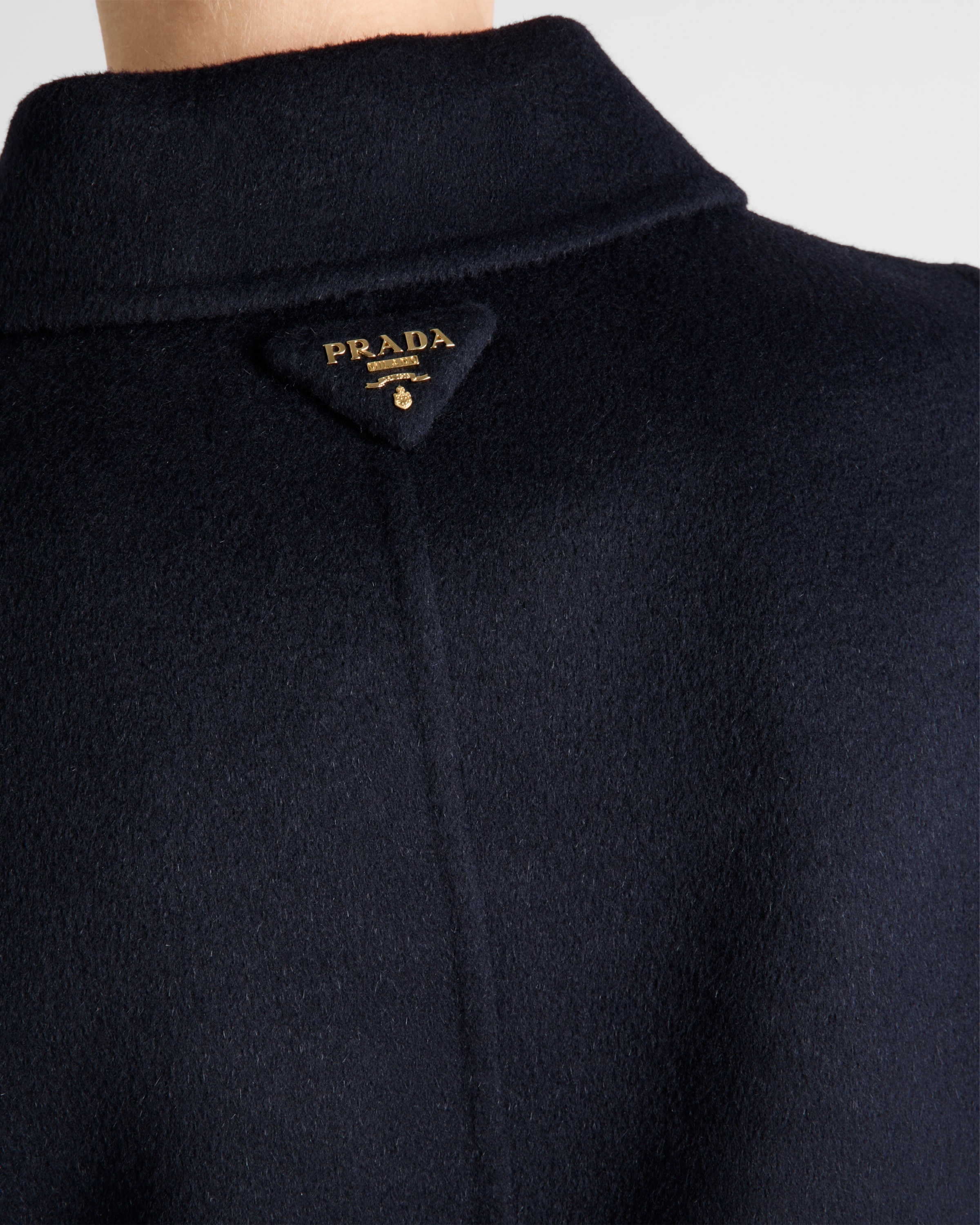 Double-breasted cashgora coat - 6