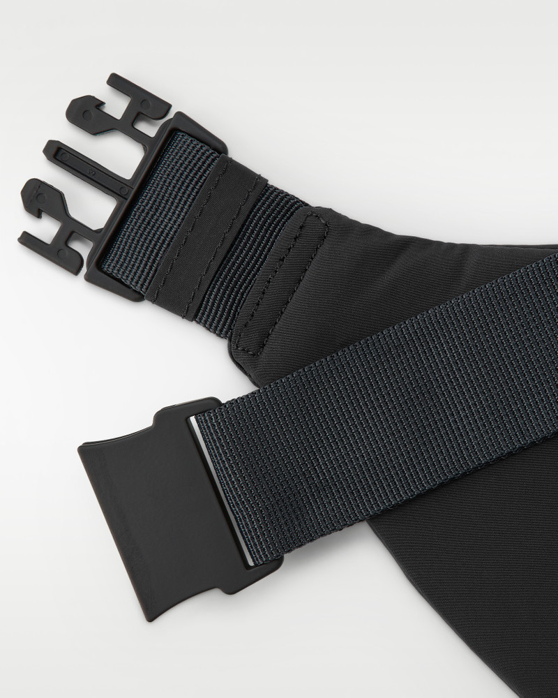 NikeSKIMS Women's Fannypack 4