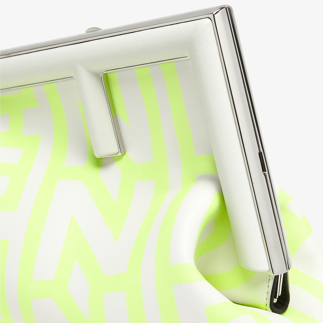 The Fendi First bag in a perfect size for the daytime use. Part of the Fendi by Marc Jacobs limited  - 5