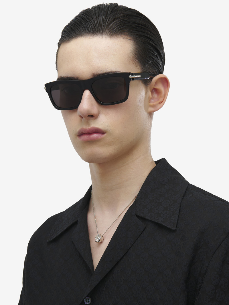 Alexander McQueen City T-Bar Rectangular Sunglasses outlook