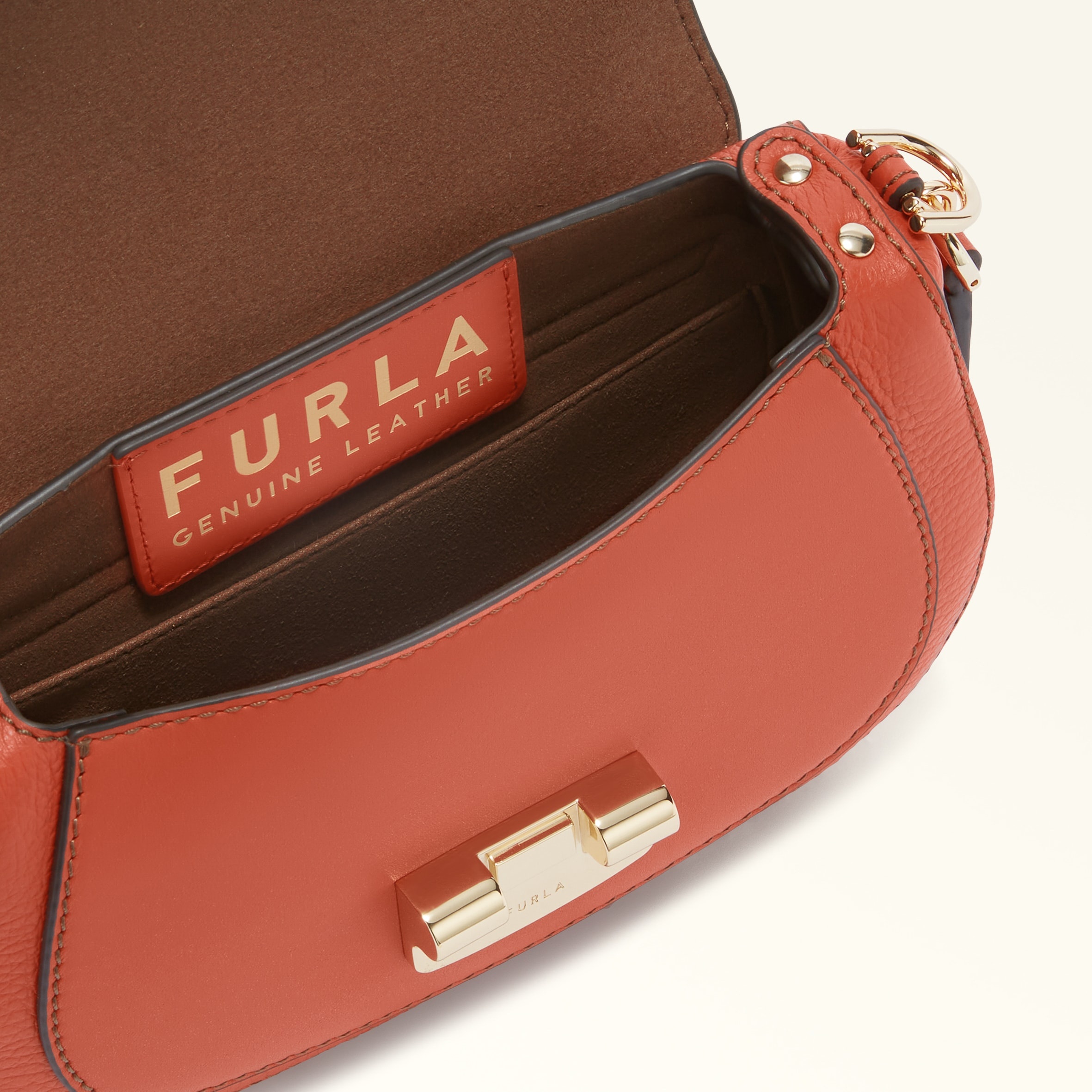 Furla Club 2 - 3