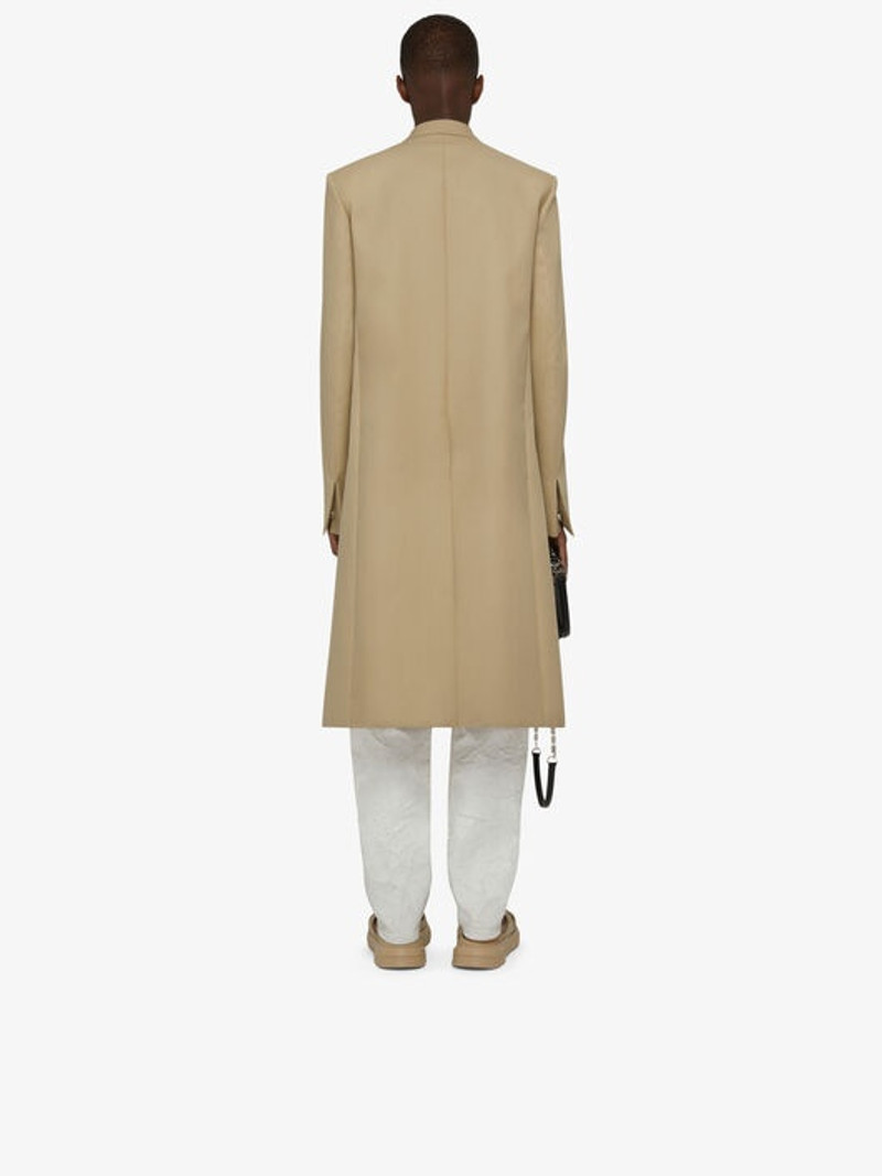 COAT IN COTTON GABARDINE WITH PADLOCK 4
