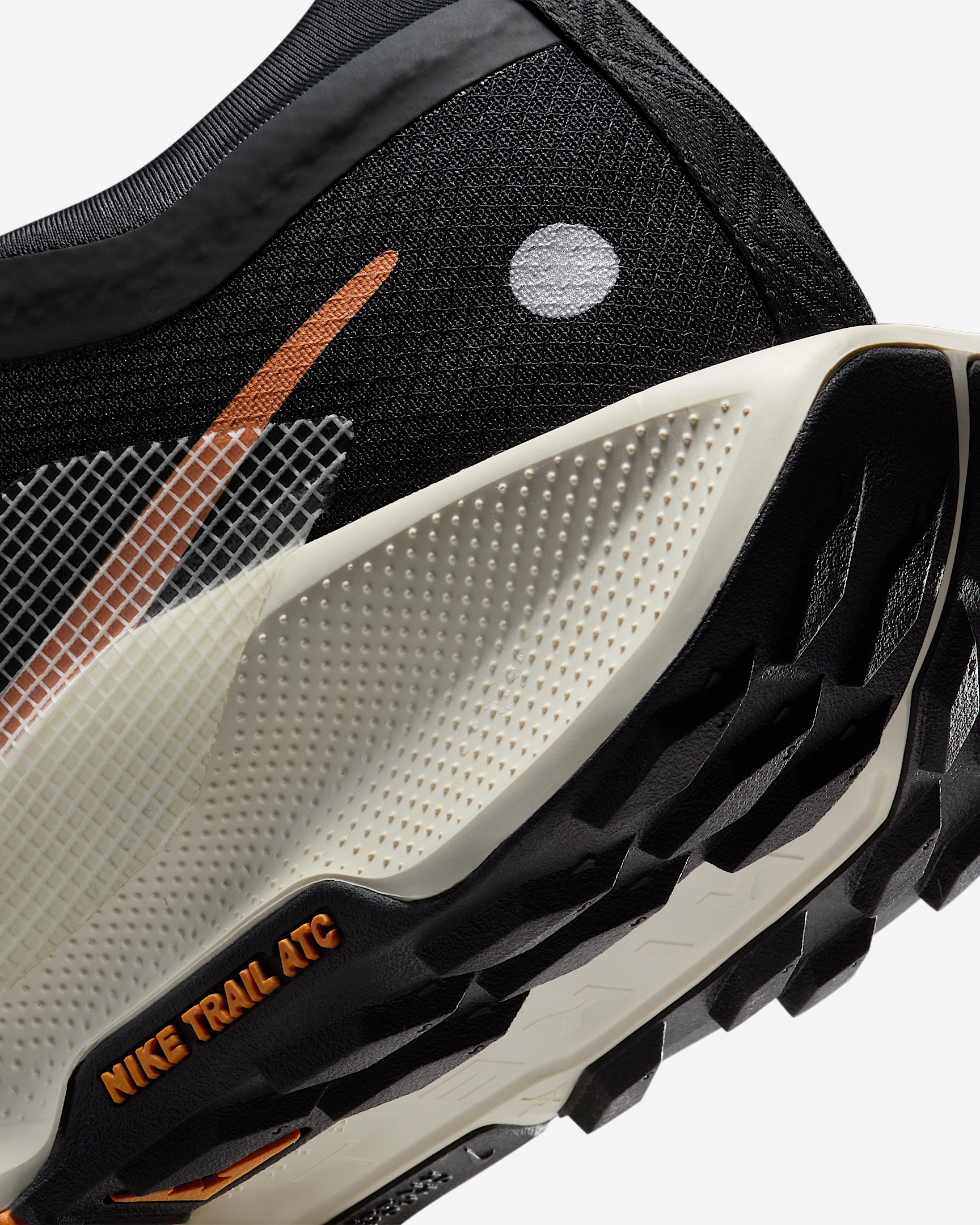 Nike Pegasus Trail 5 GORE-TEX Women's Waterproof Trail Running Shoes - 8